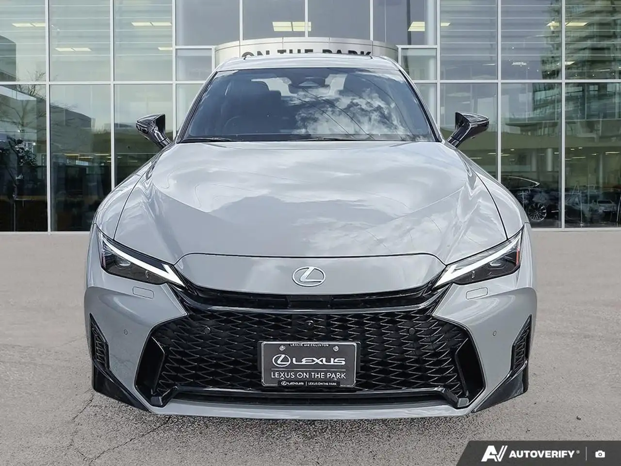 Lexus IS снимка Lexus IS