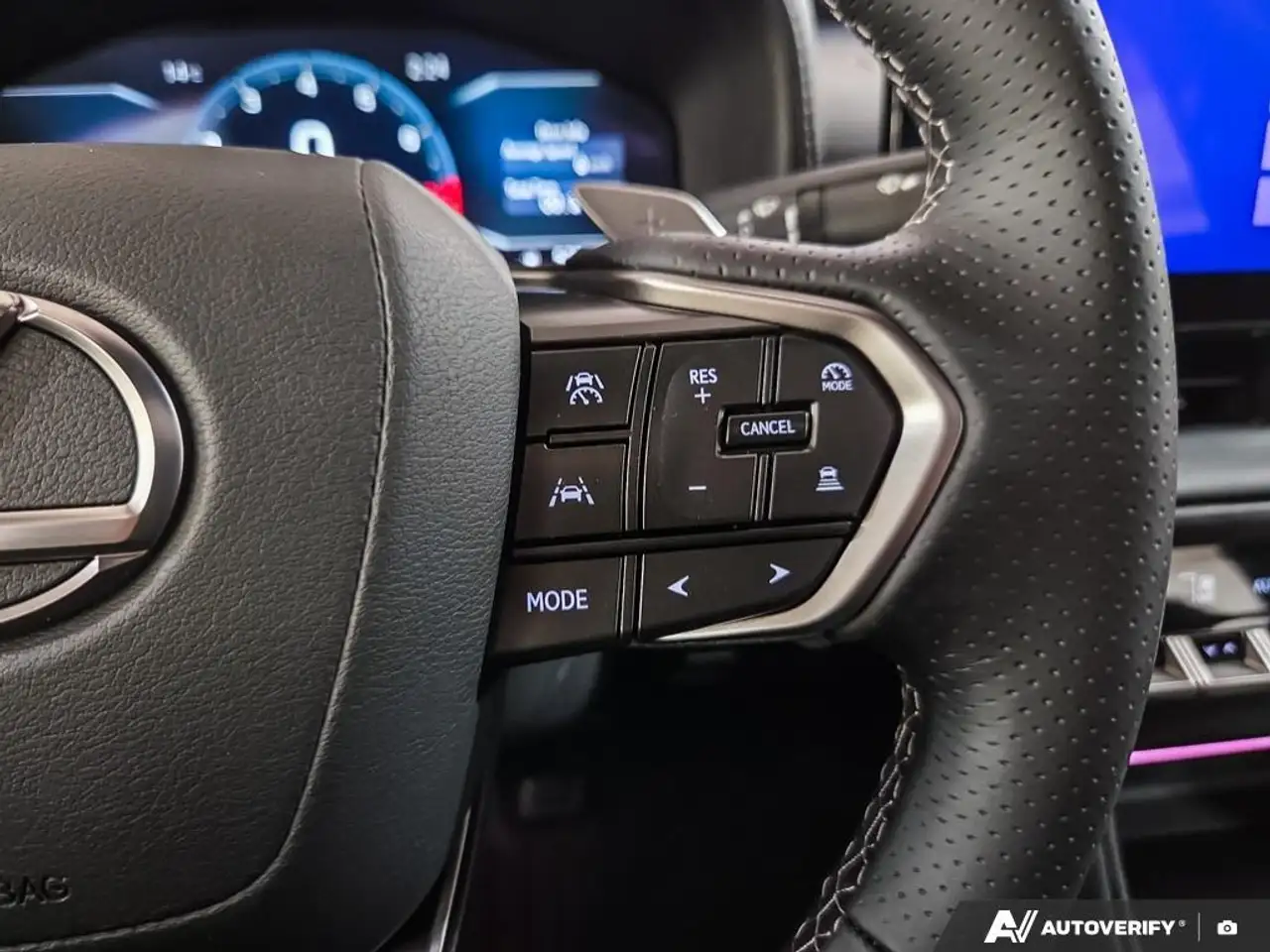 Lexus IS снимка Lexus IS
