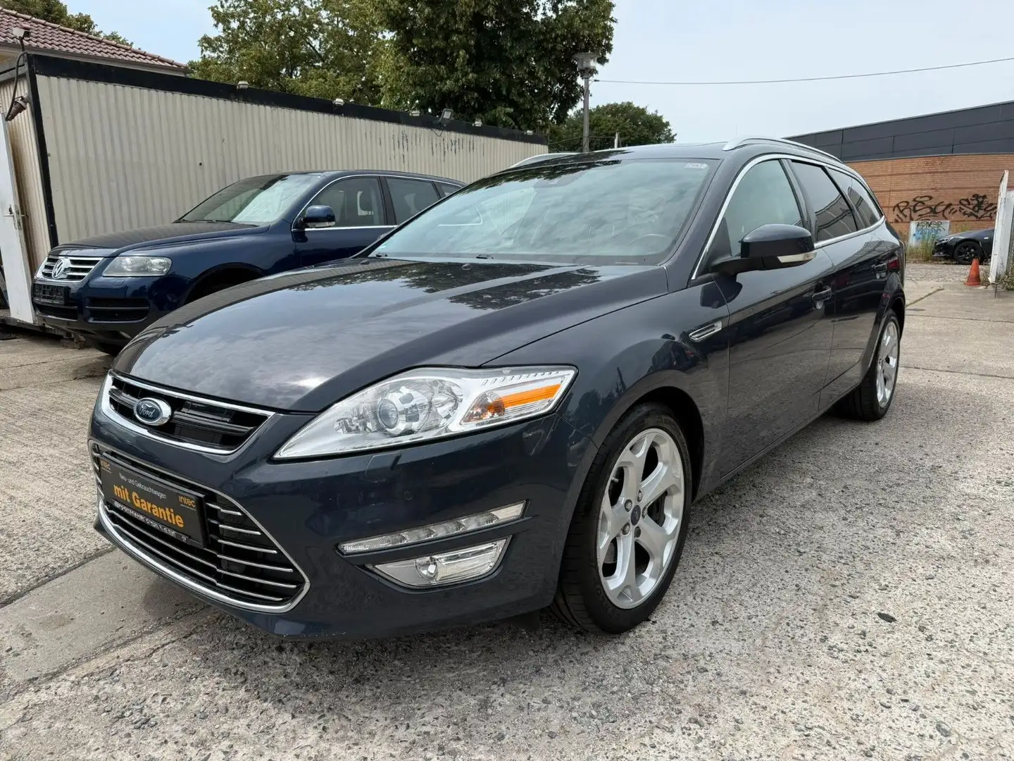 Ford Mondeo Turnier Titanium X*AHK*TUV NEU*SUBWOOFER* Grau - 1