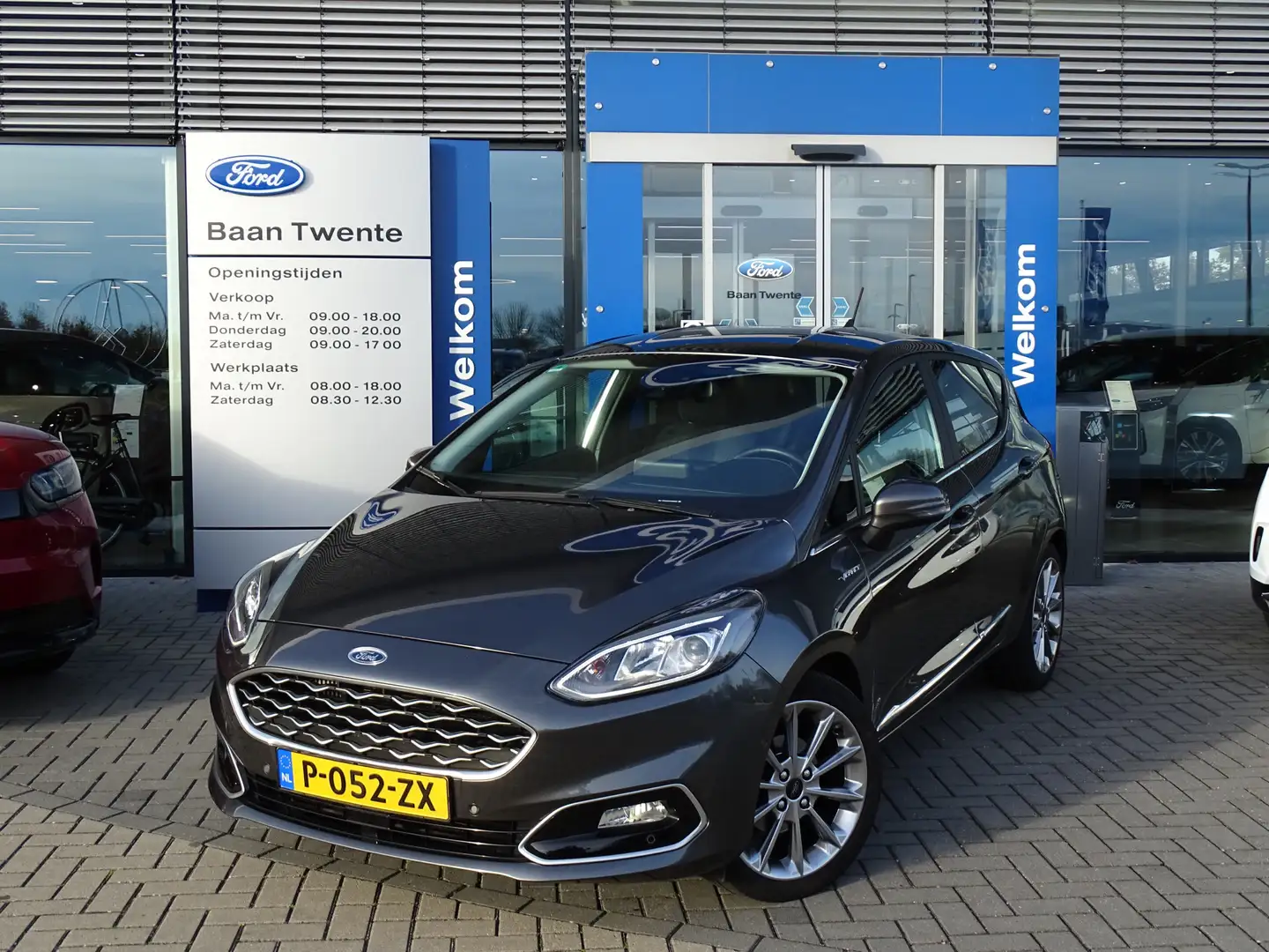 Ford Fiesta 1.0 Turbo 95pk Vignale | Leder | Blis | Adaptieve Gris - 2