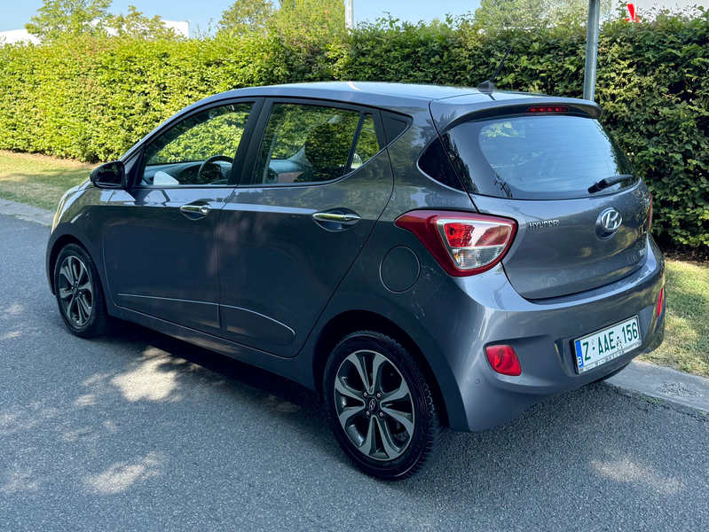 Hyundai i10 1.2i  Premium / Pack Color — photo 4
