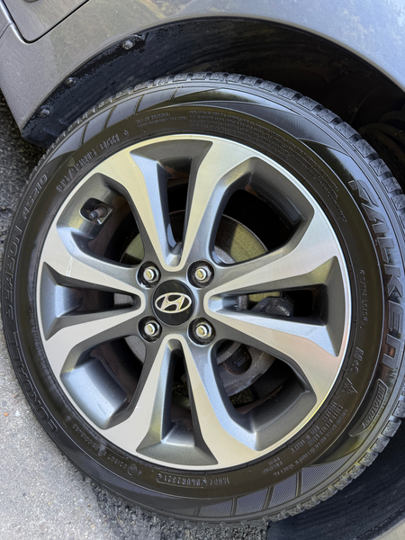 Hyundai i10 1.2i  Premium / Pack Color — photo 6