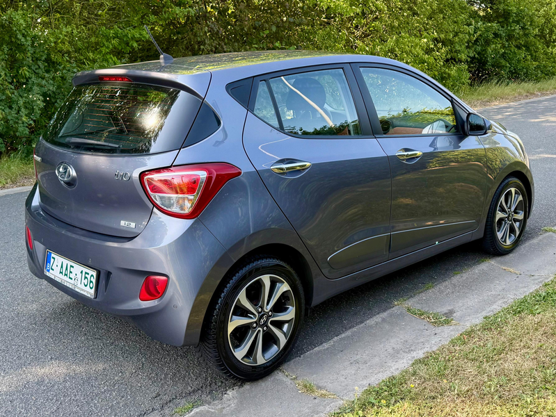 Hyundai i10 1.2i  Premium / Pack Color — photo 3