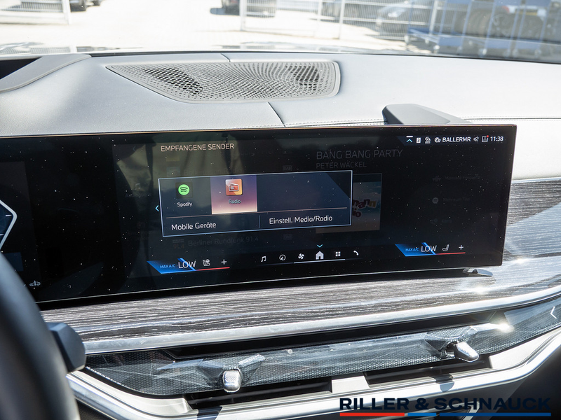 BMW X7 XDRIVE40I — photo 13