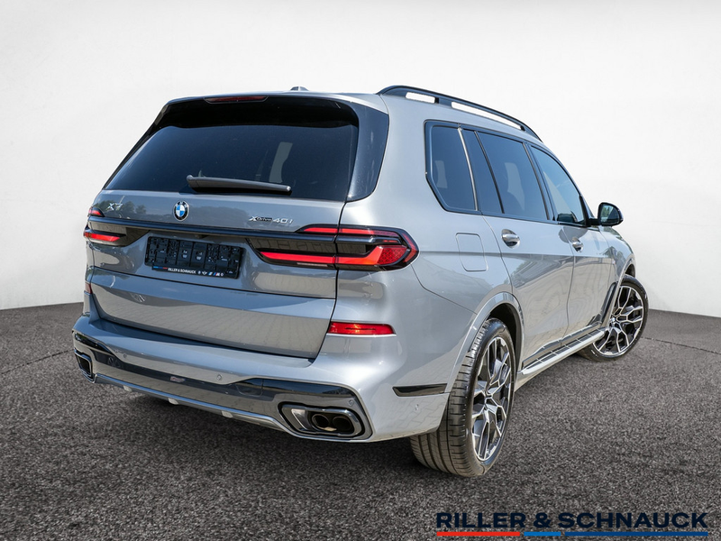 BMW X7 XDRIVE40I — photo 3