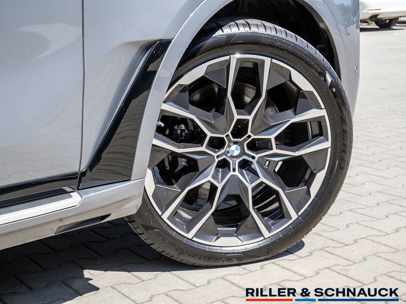 BMW X7 XDRIVE40I — photo 5