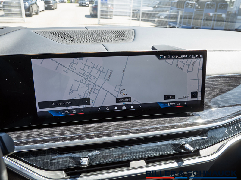 BMW X7 XDRIVE40I — photo 11