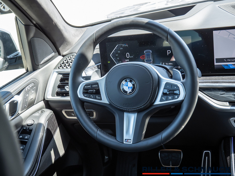 BMW X7 XDRIVE40I — photo 10