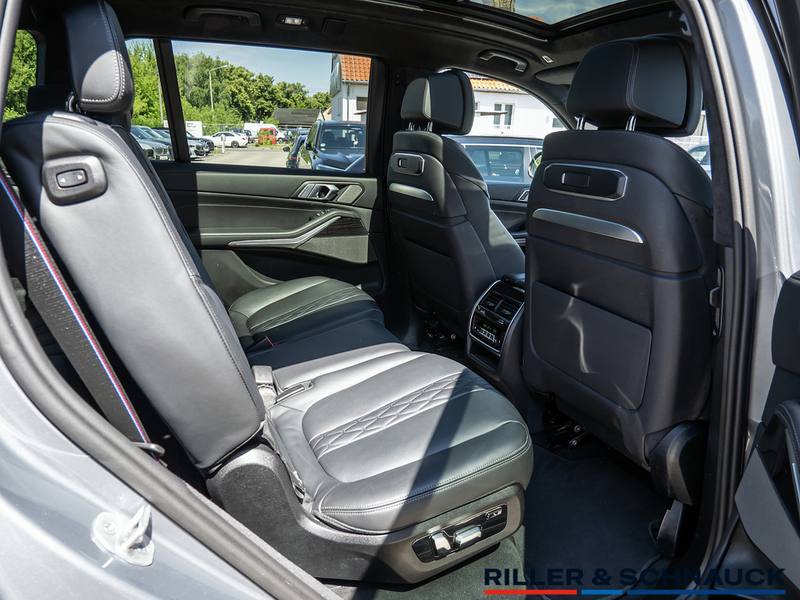 BMW X7 XDRIVE40I — photo 8