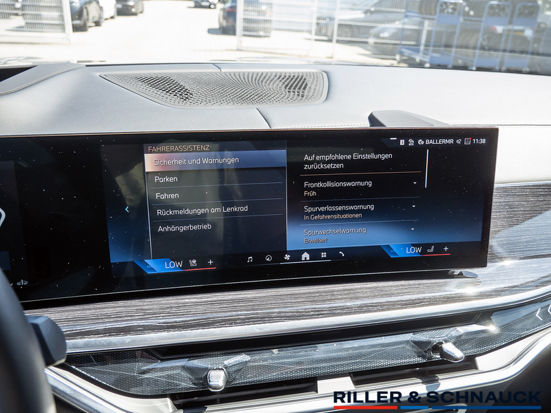 BMW X7 XDRIVE40I — photo 12