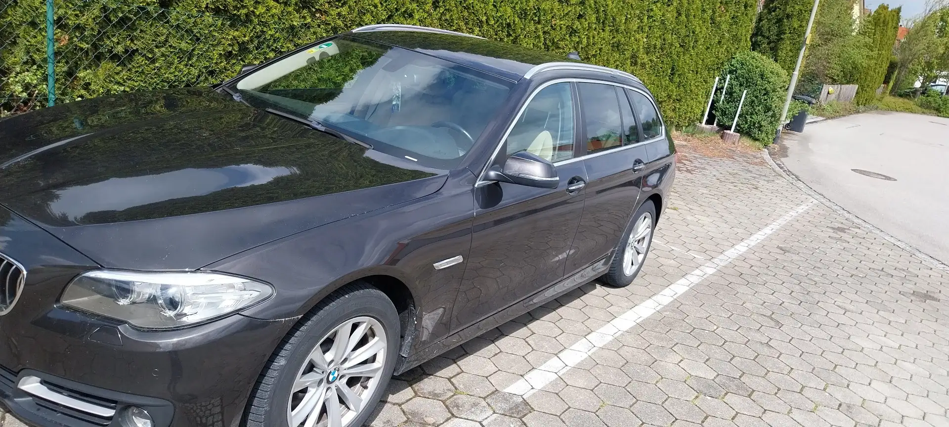 BMW 520 520d Touring Aut. Braun - 2