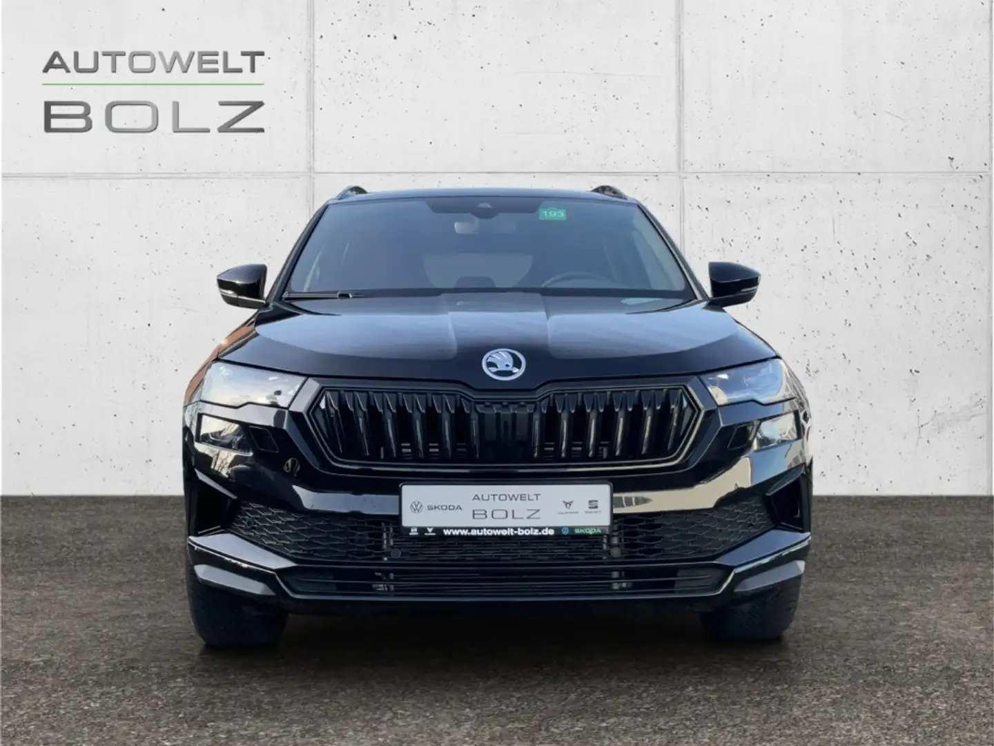 Skoda Karoq Sportline 4x4 2.0 TFSI Pano Navi Kamera Matrix LED Schwarz - 2