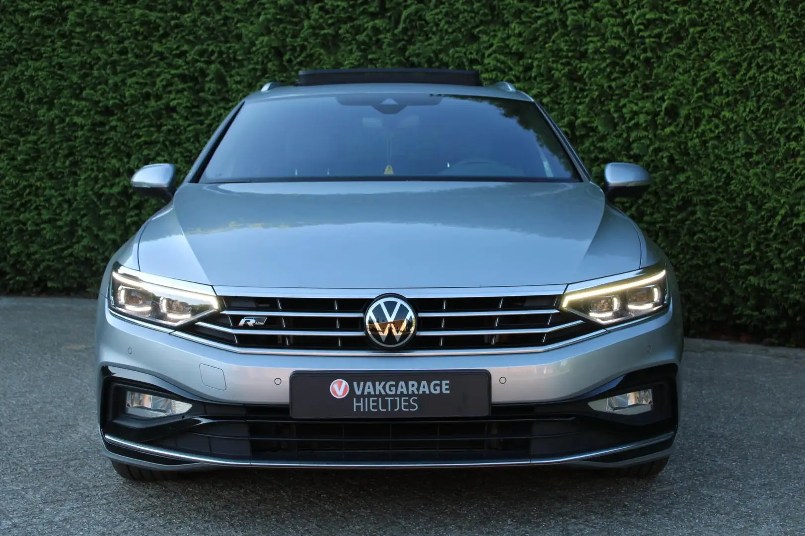 Volkswagen Passat Variant 1.5 TSI R-Line Business + NAP/VOL Gris - 2