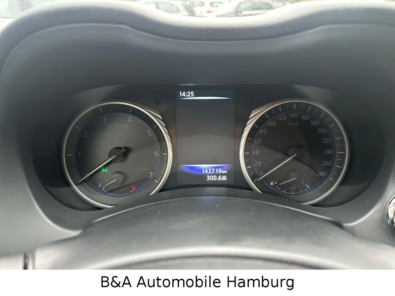 Infiniti Q50 Premium 2 Hand+Tüv/Au Neu+Scheckheft — photo 13