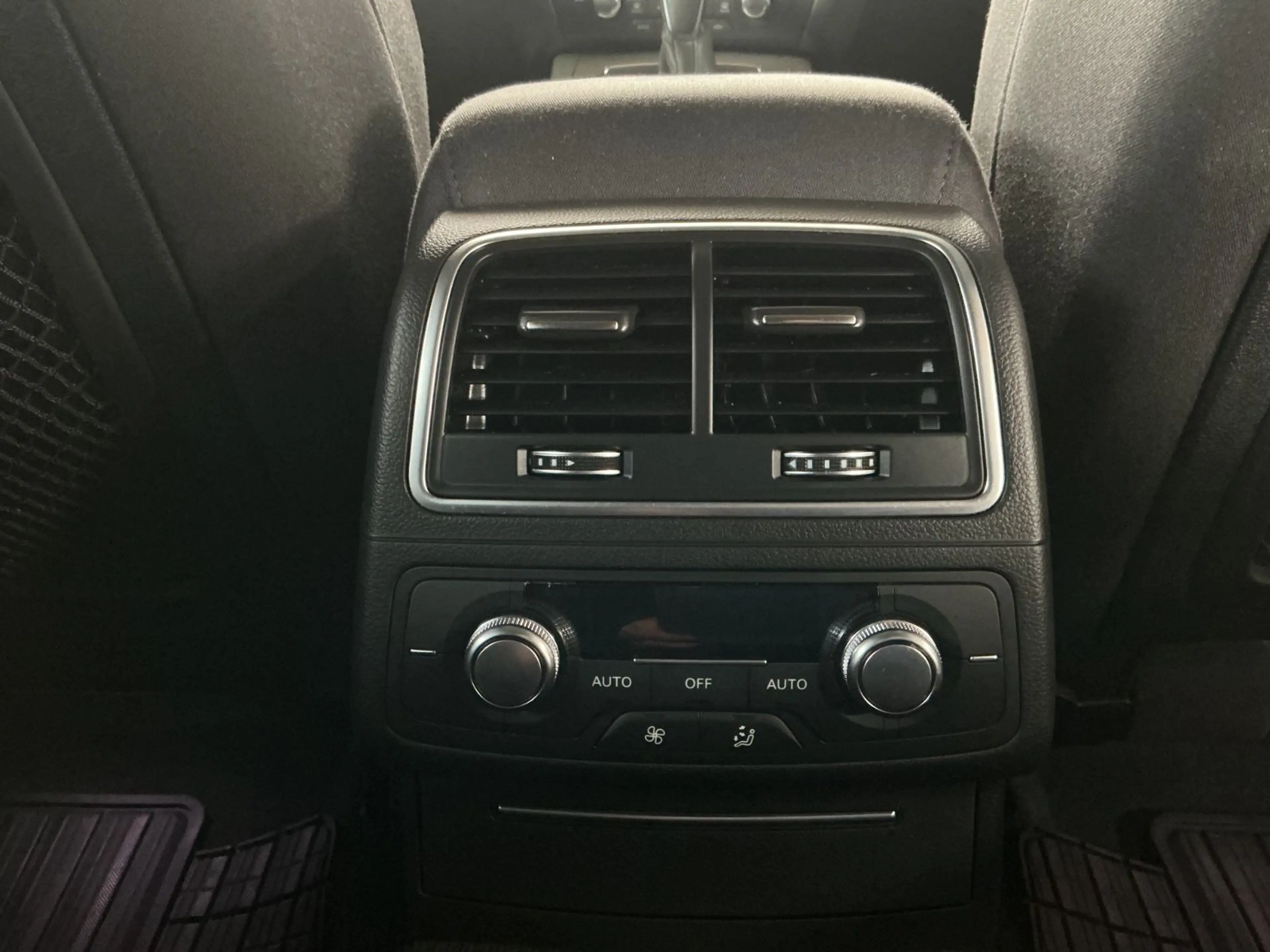 Audi A6 Avant 3.0 TDI clean diesel Quattro*Sportsitze — photo 12