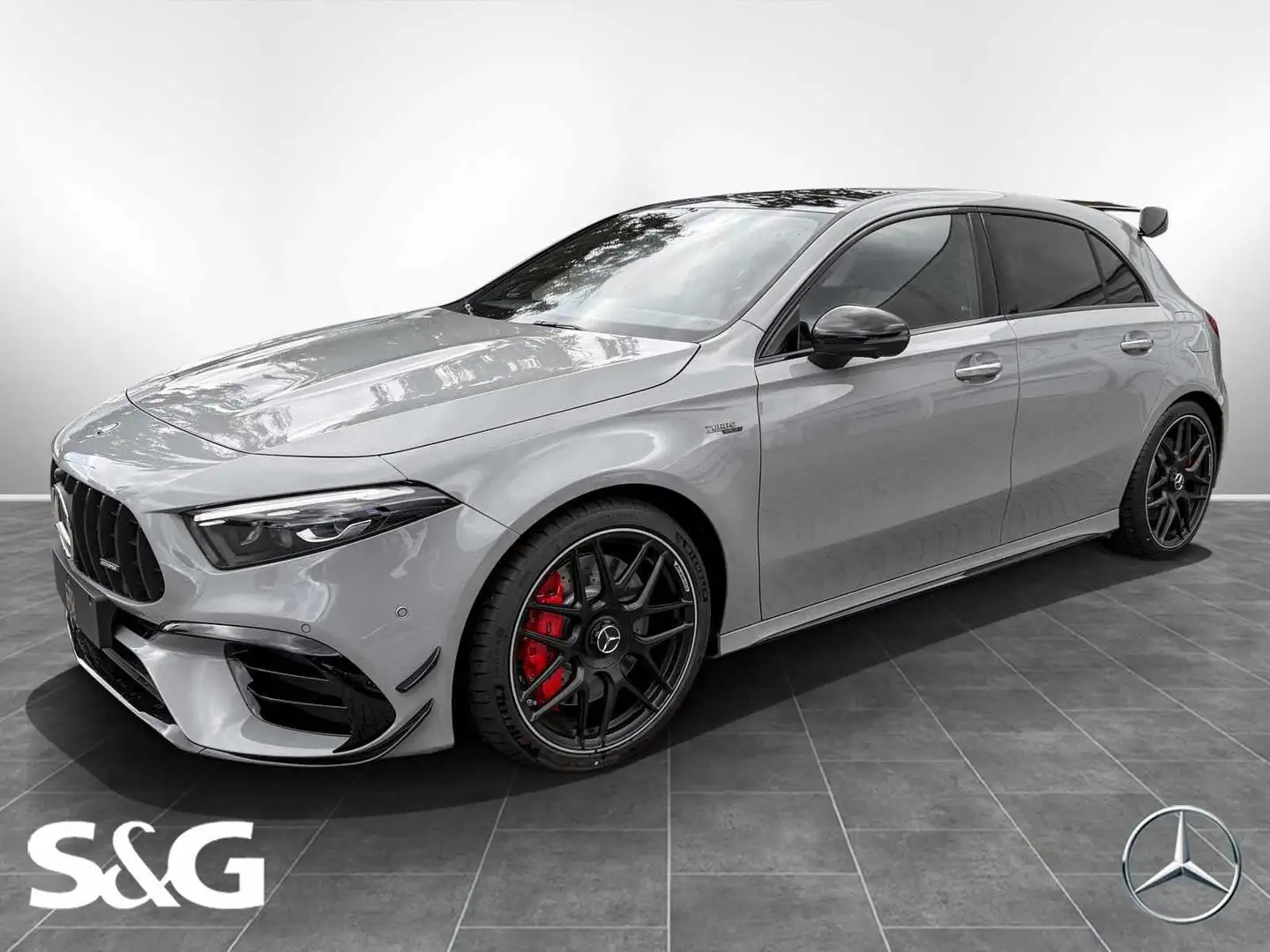 Mercedes-Benz A 45 AMG S 4M+ AERO+Perf-Sitz+Pano+Distronic Grijs - 1
