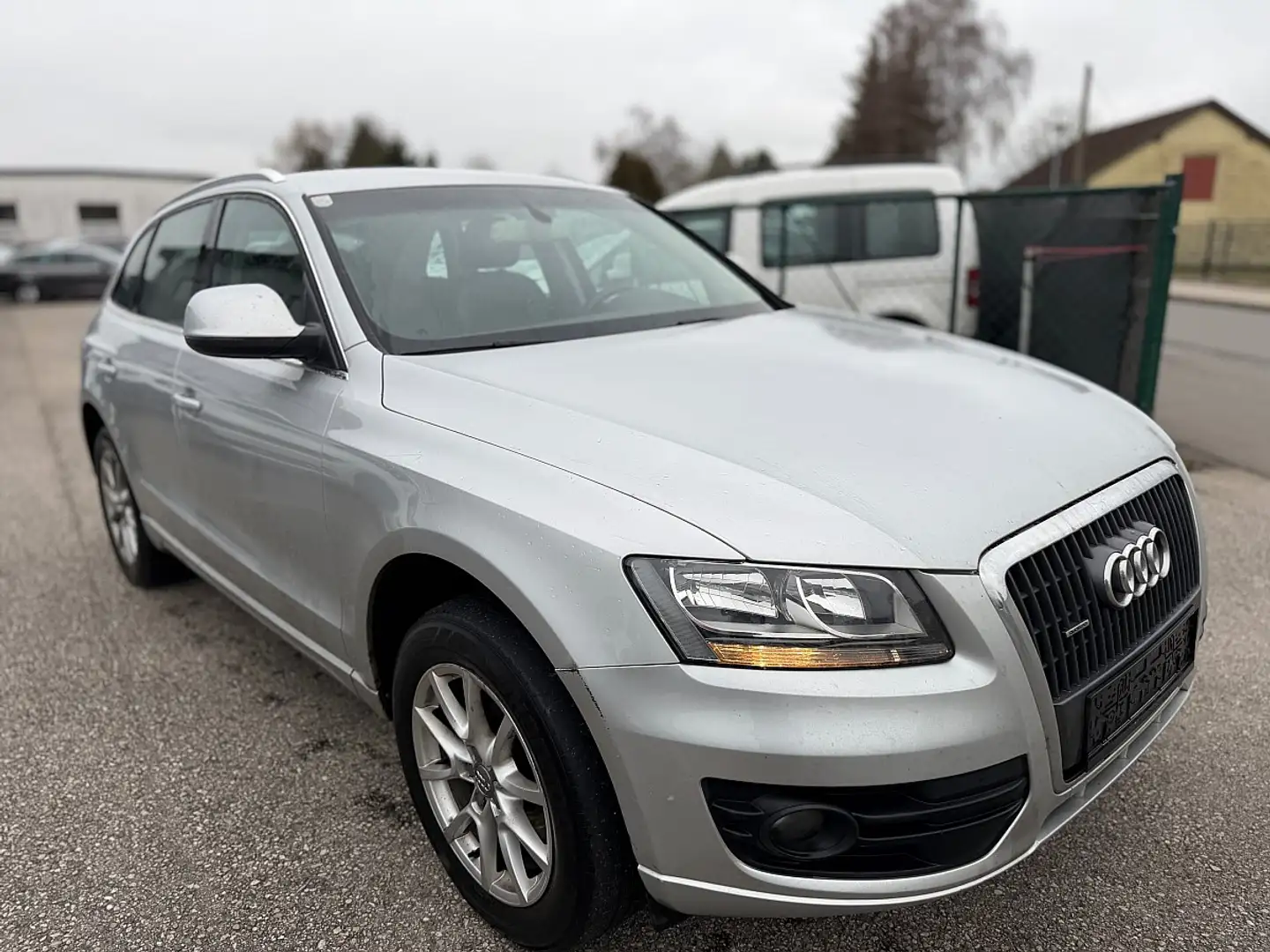 Audi Q5 2.0TDI EURO5 Silber - 2