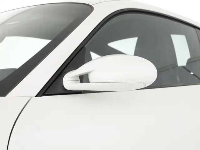 Porsche 911 view 17