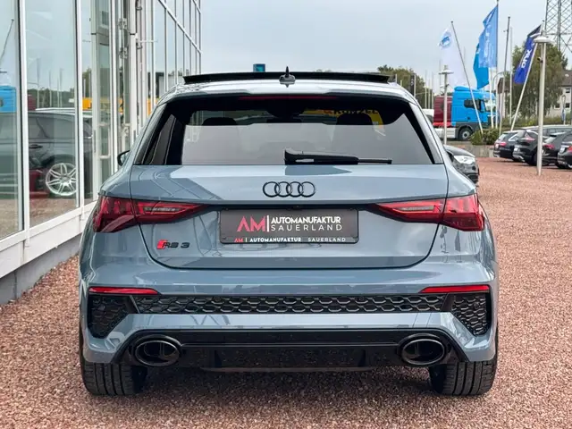 Audi RS3 view 10