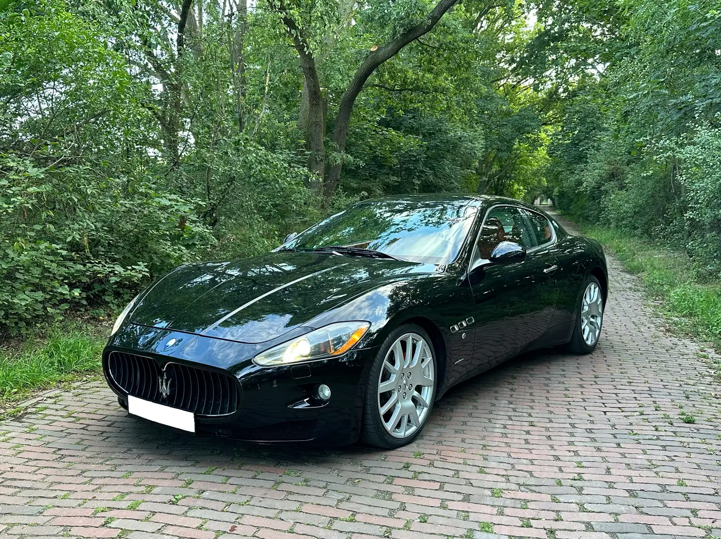 Maserati GranTurismo GranTurismo Schwarz - 1