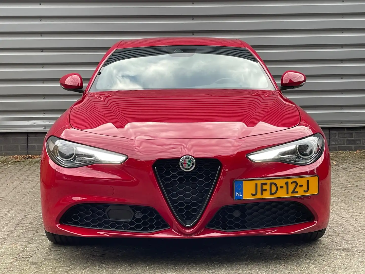 Alfa Romeo Giulia 2.0 GME 200pk Sprint I Automaat | Elektrische stoe Rood - 2