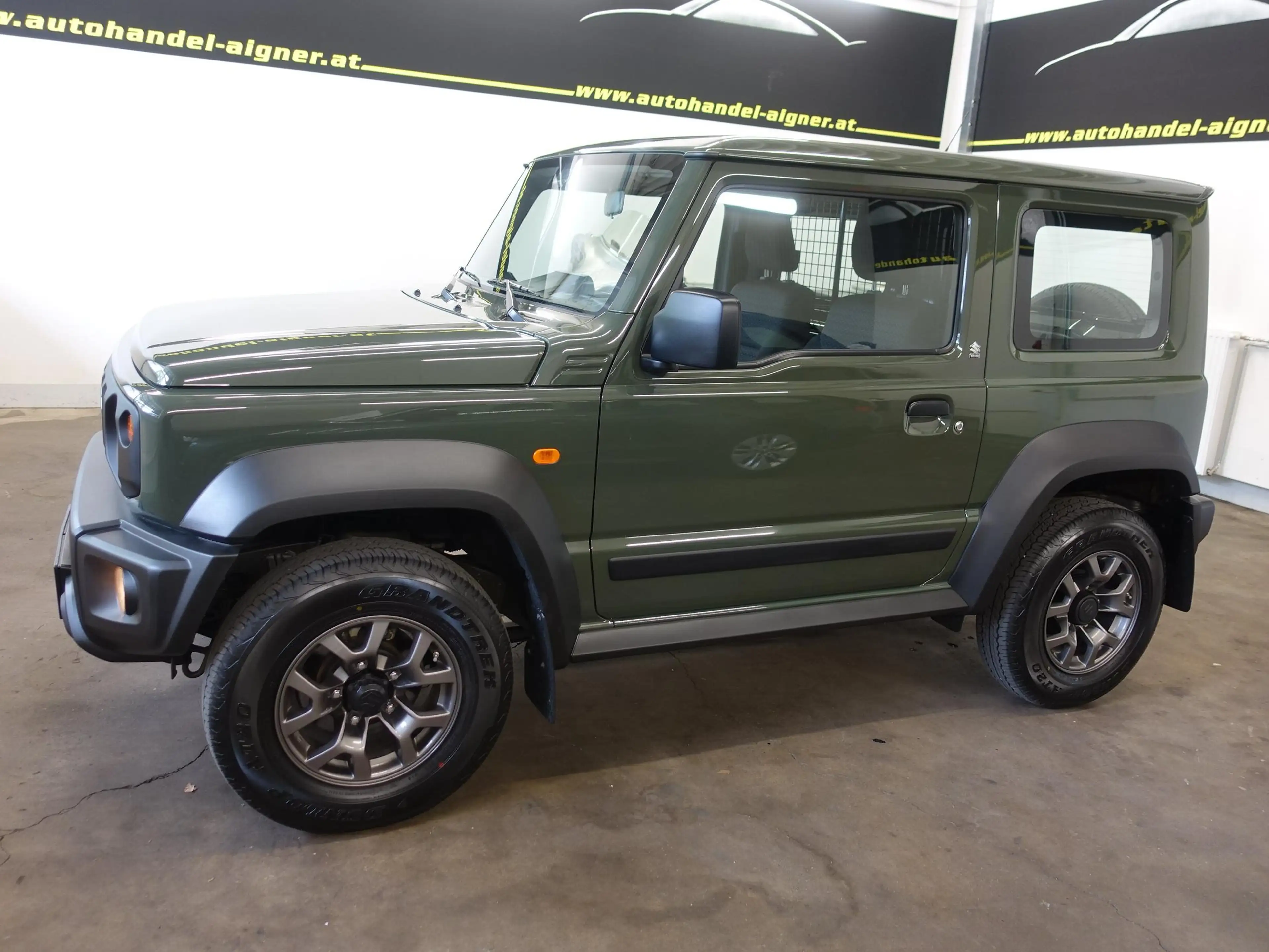 Suzuki Jimny Jimny 1,5 VVT Allgrip Clear Clear — photo 9