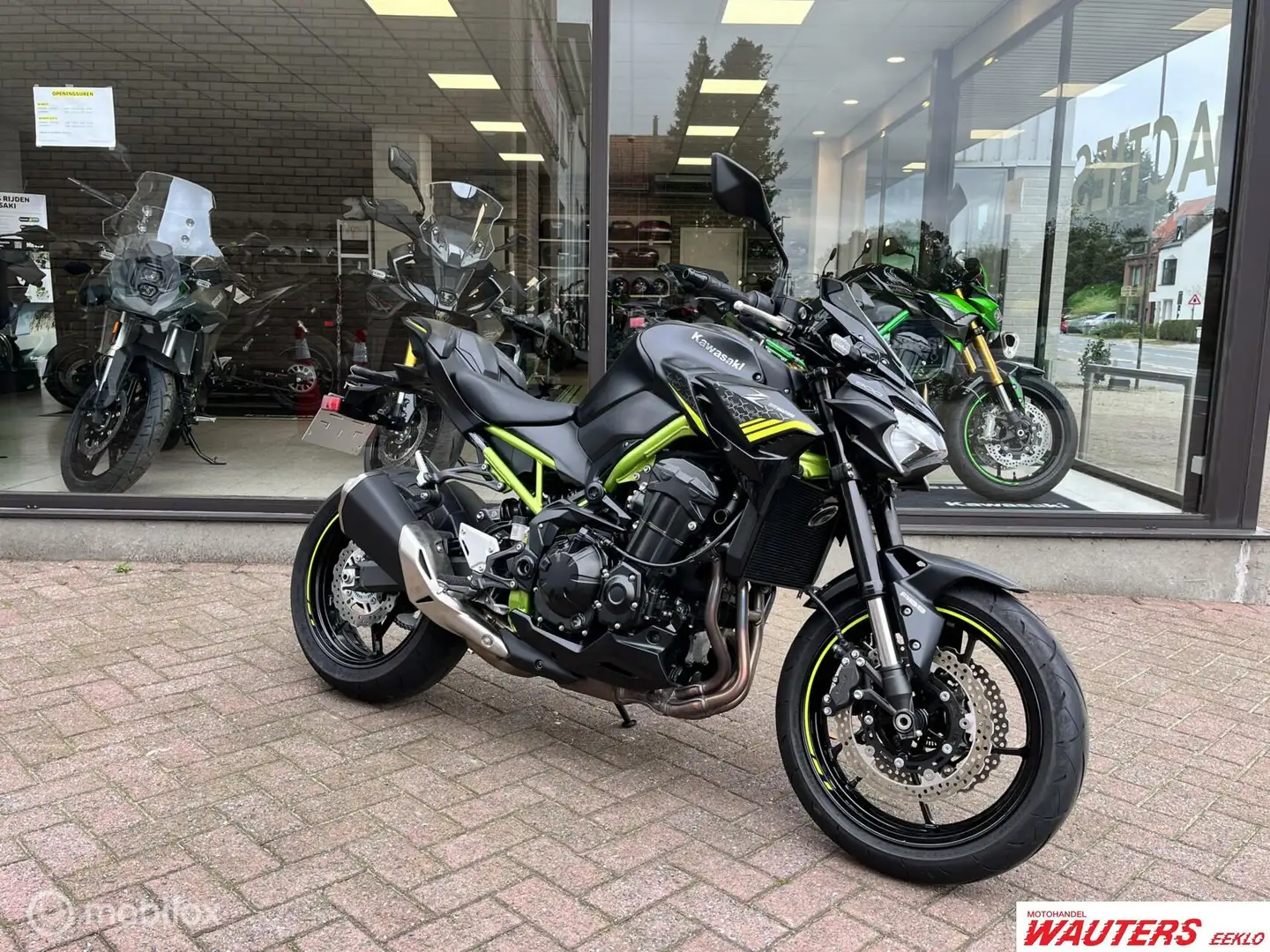 Kawasaki Z 900 Noir - 1