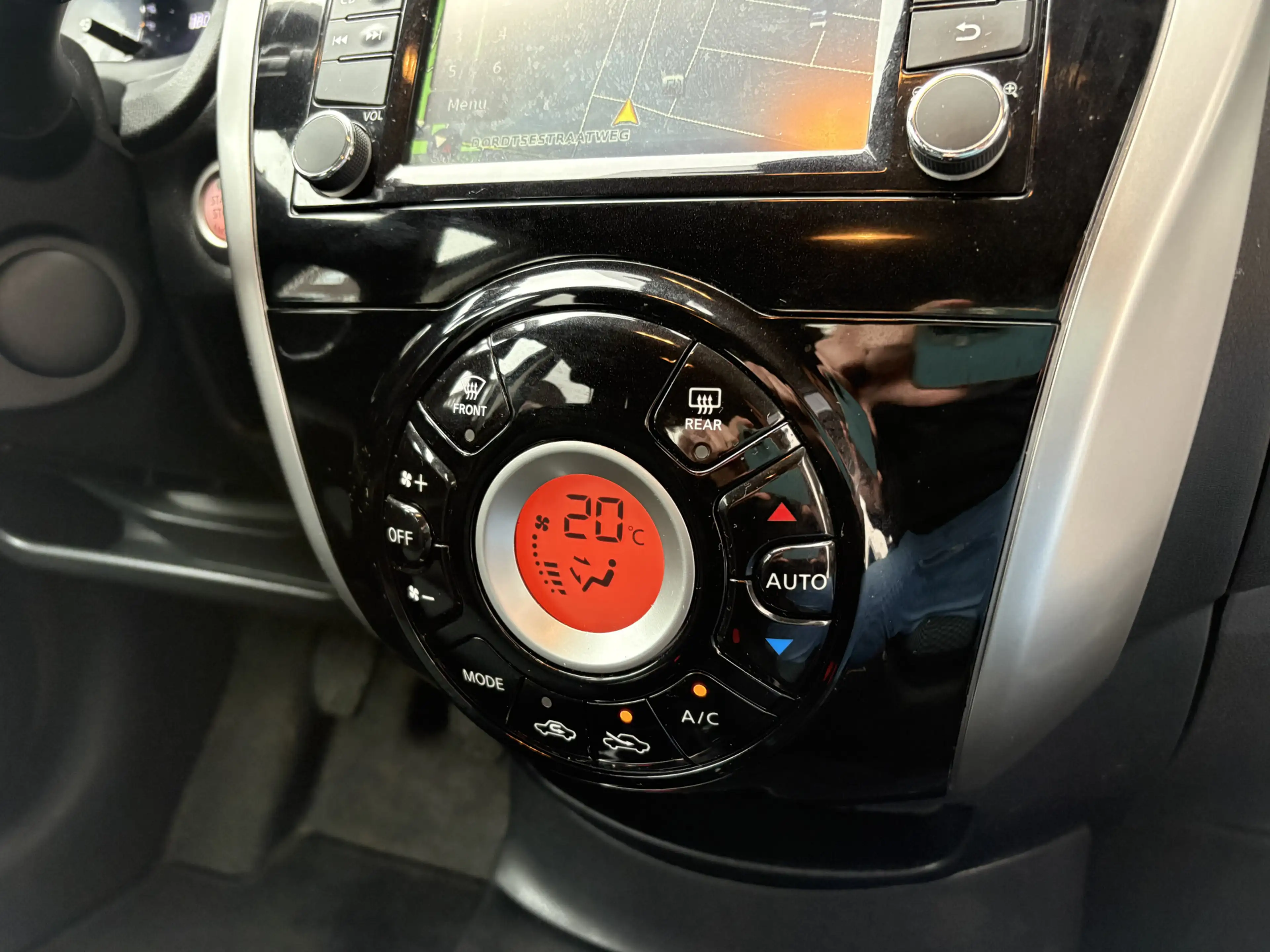 Nissan Note 1.2 DIG-S N-TEC NL AUTO/SPORT/NAVI/CAMERA — photo 10