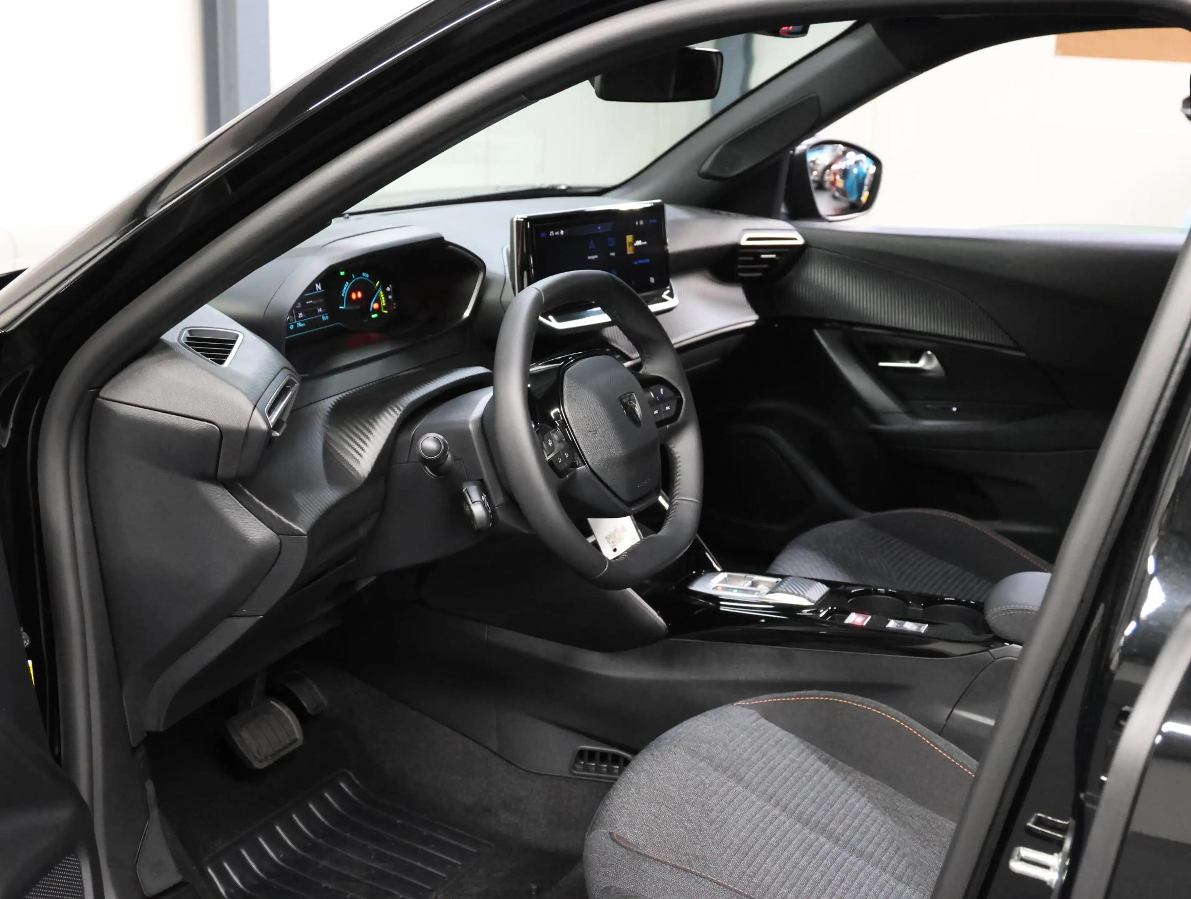 Peugeot e-2008 EV Business 54 kWh | 8 jaar garantie | — photo 11