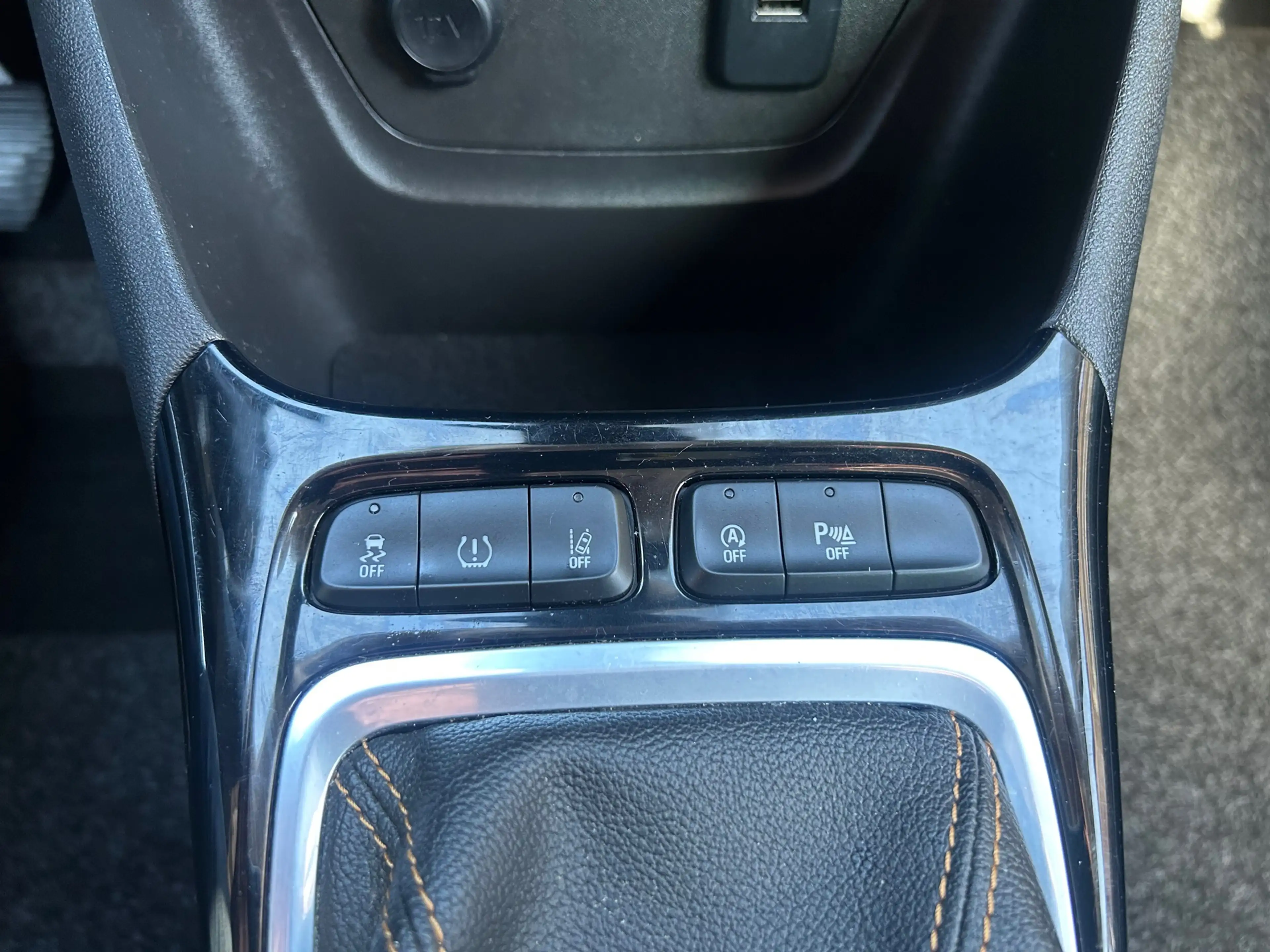 Opel Crossland X 1.2T INNOVATION , TREKHAAK — photo 17