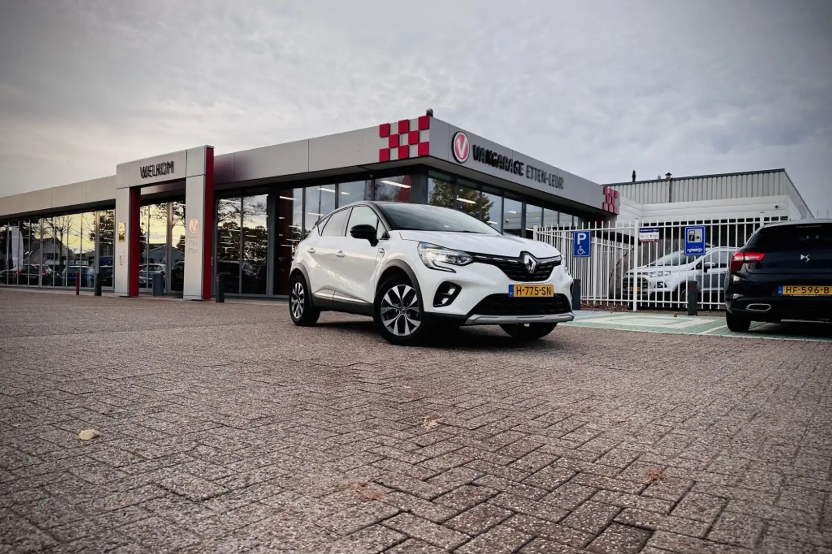 Renault Captur 1.0 TCe Intens | CAMERA | CLIMA | CRUISE | NAVI Wit - 2