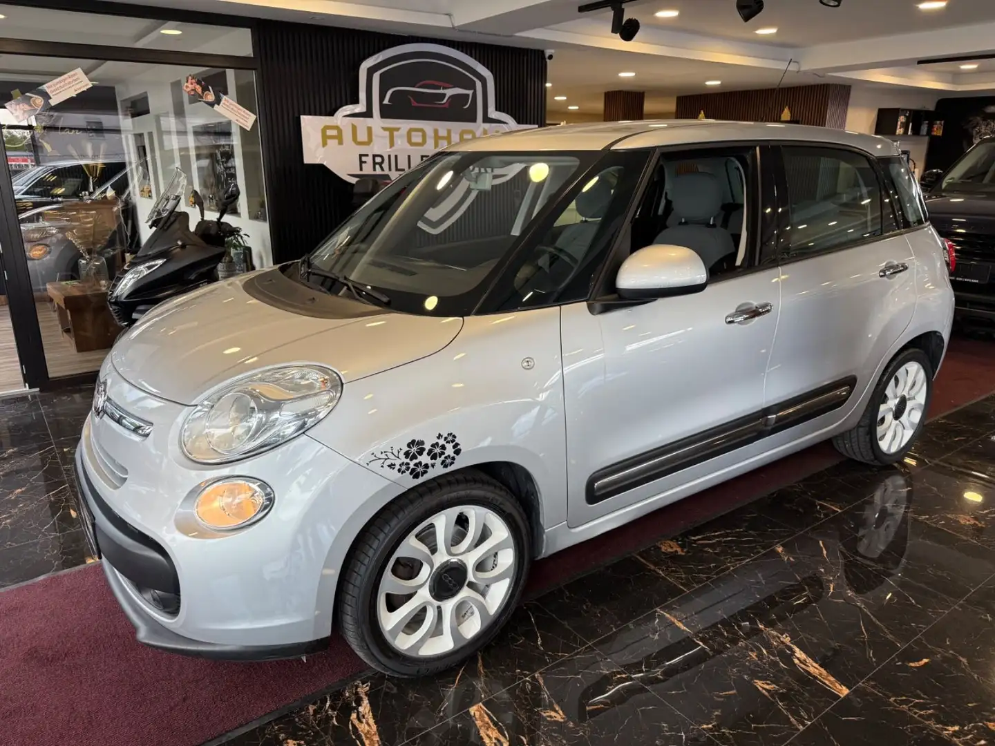 Fiat 500L Pop Star AUTOMATIK!! 117TKM!! Silber - 1