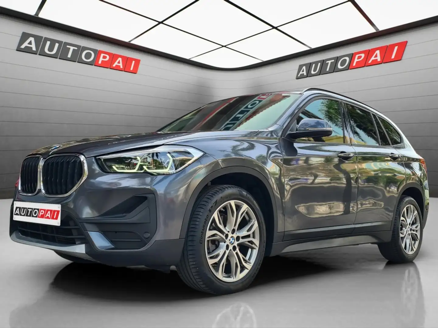 BMW X1 sDrive 18iA Gris - 1