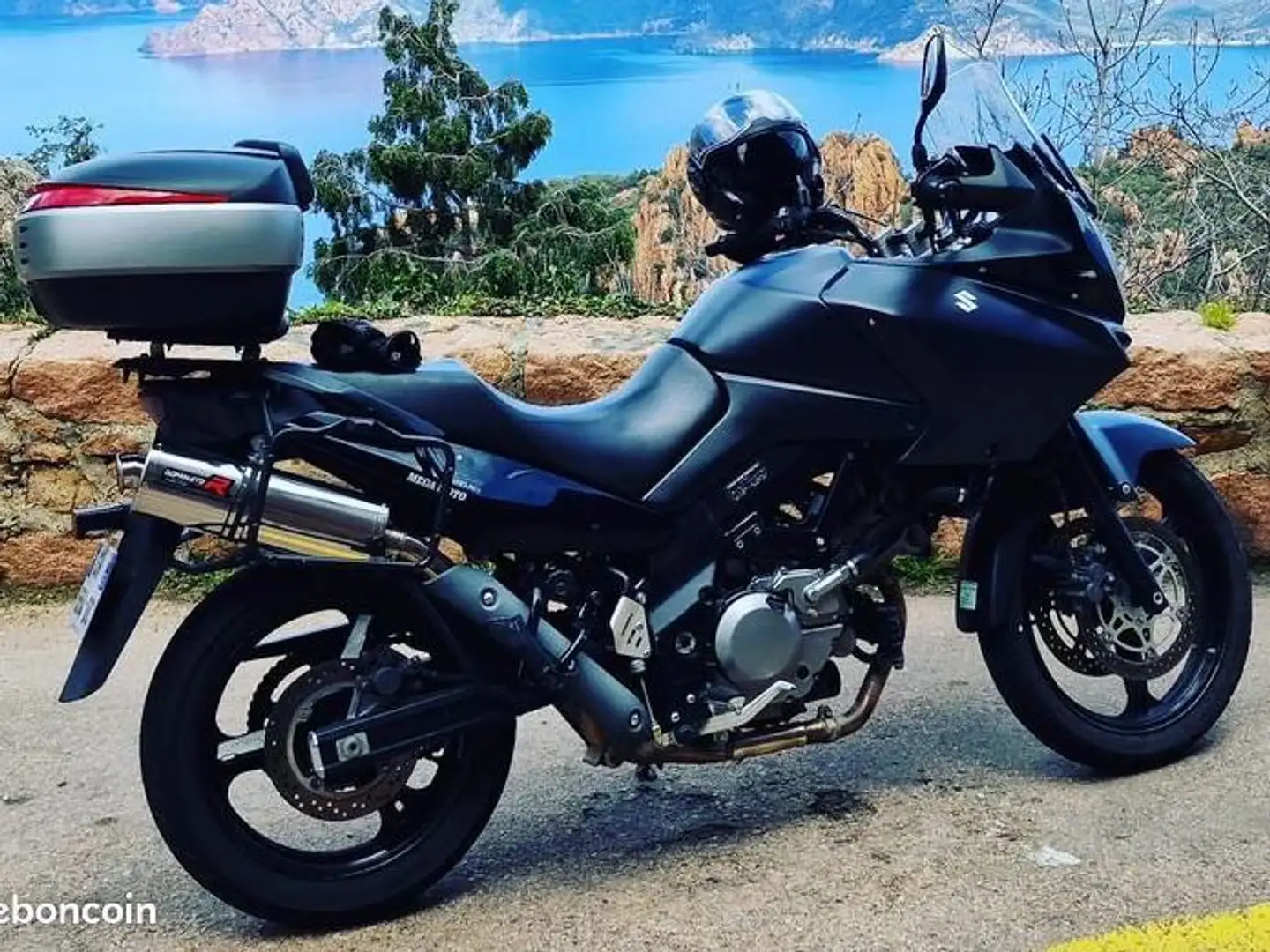 Suzuki V-Strom 650 Noir - 1