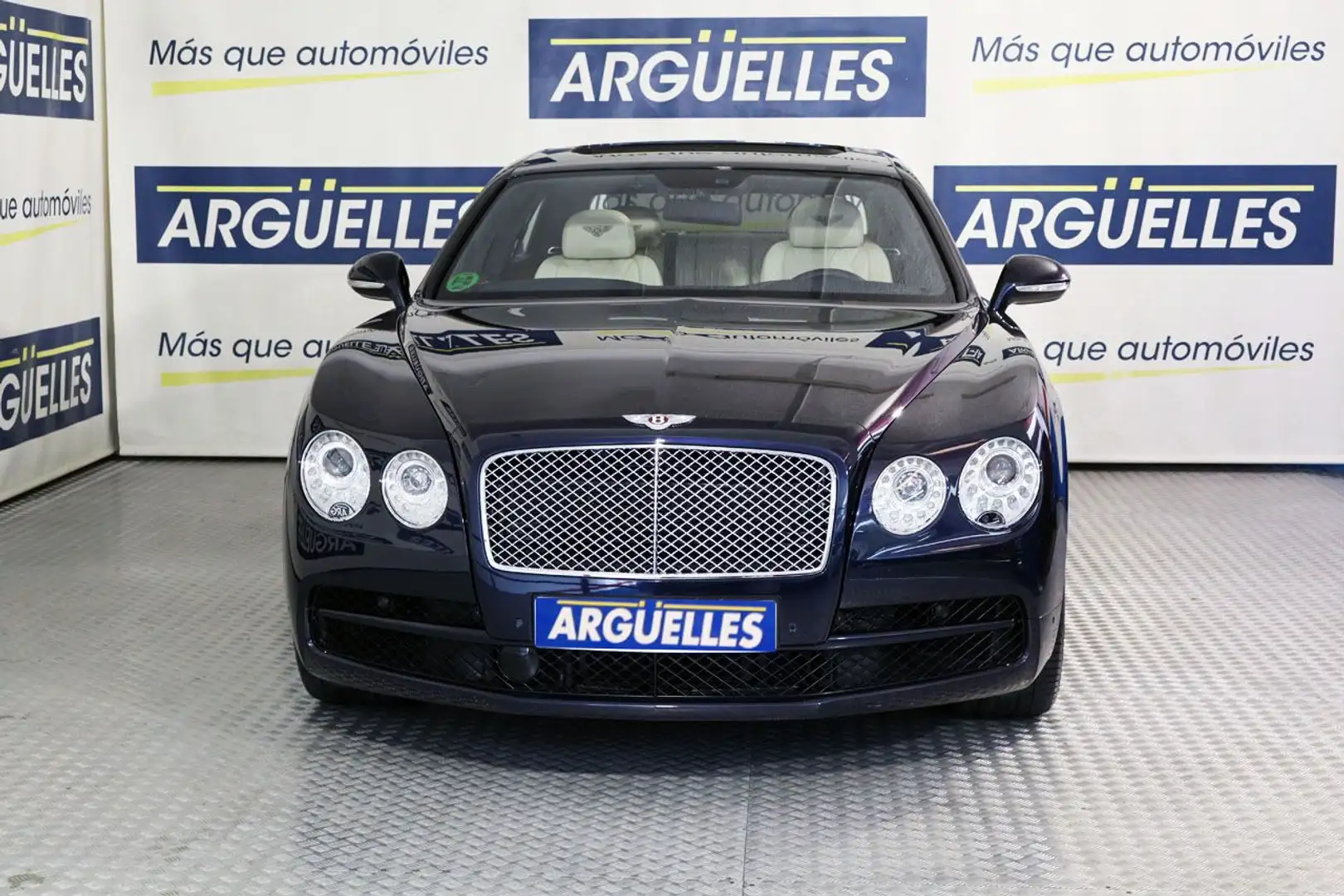 Bentley Flying Spur V8 Mulliner Bleu - 2