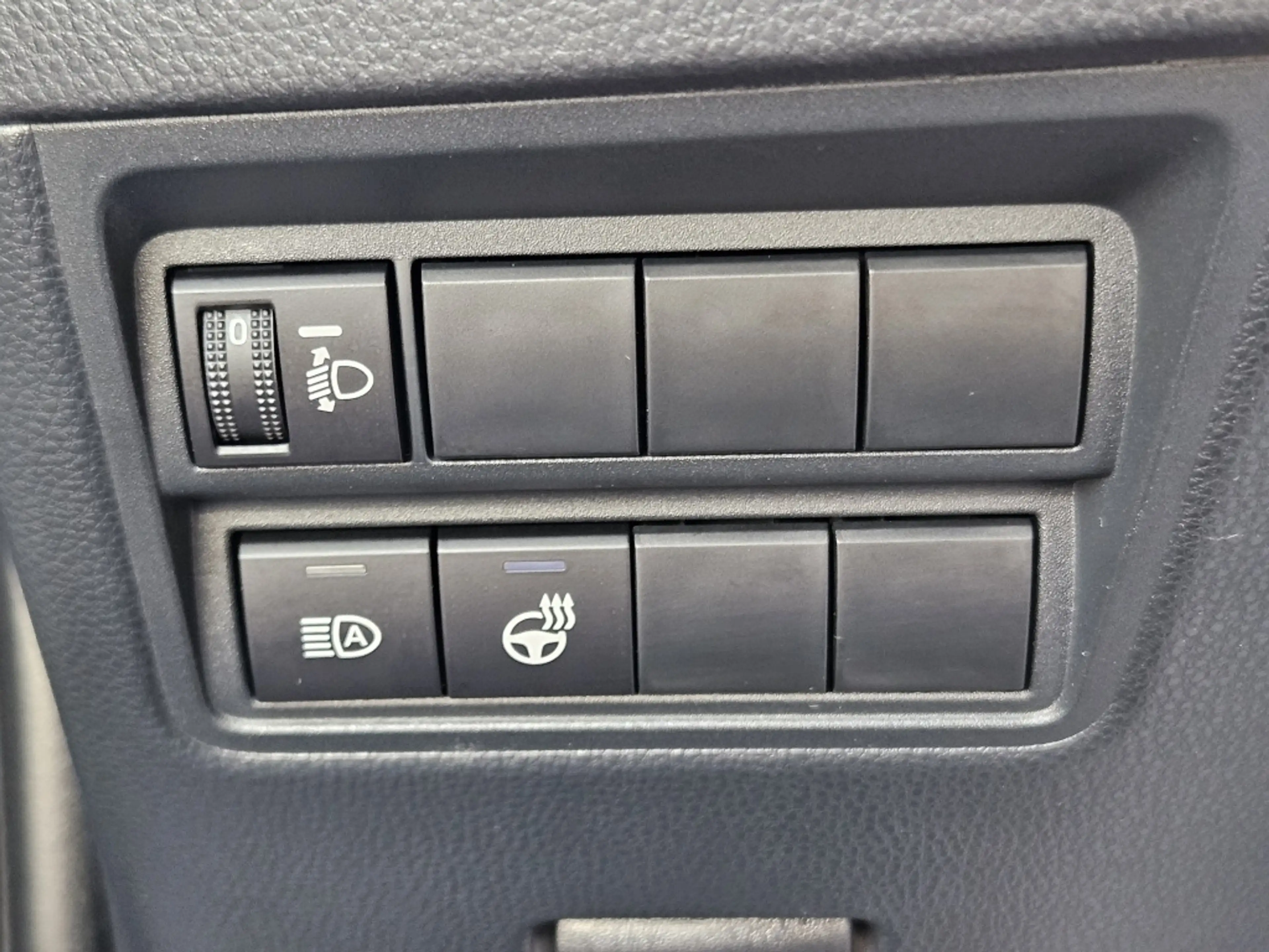 Mazda 2 Hybrid 1.5 116 CVT Homura — photo 11
