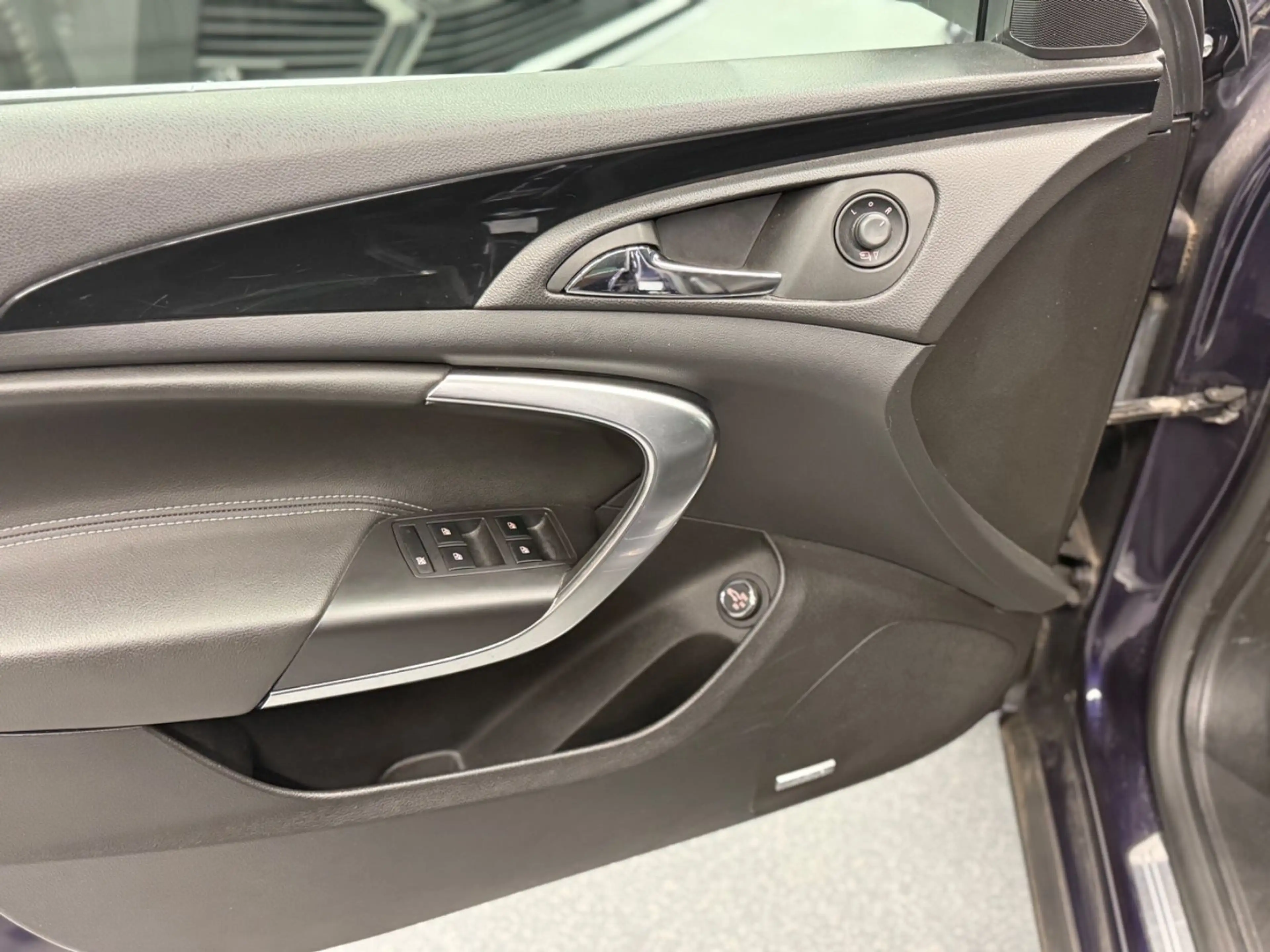 Opel Insignia A Sports Tourer 2.0 Turbo Leder Bi-Xeno — photo 13