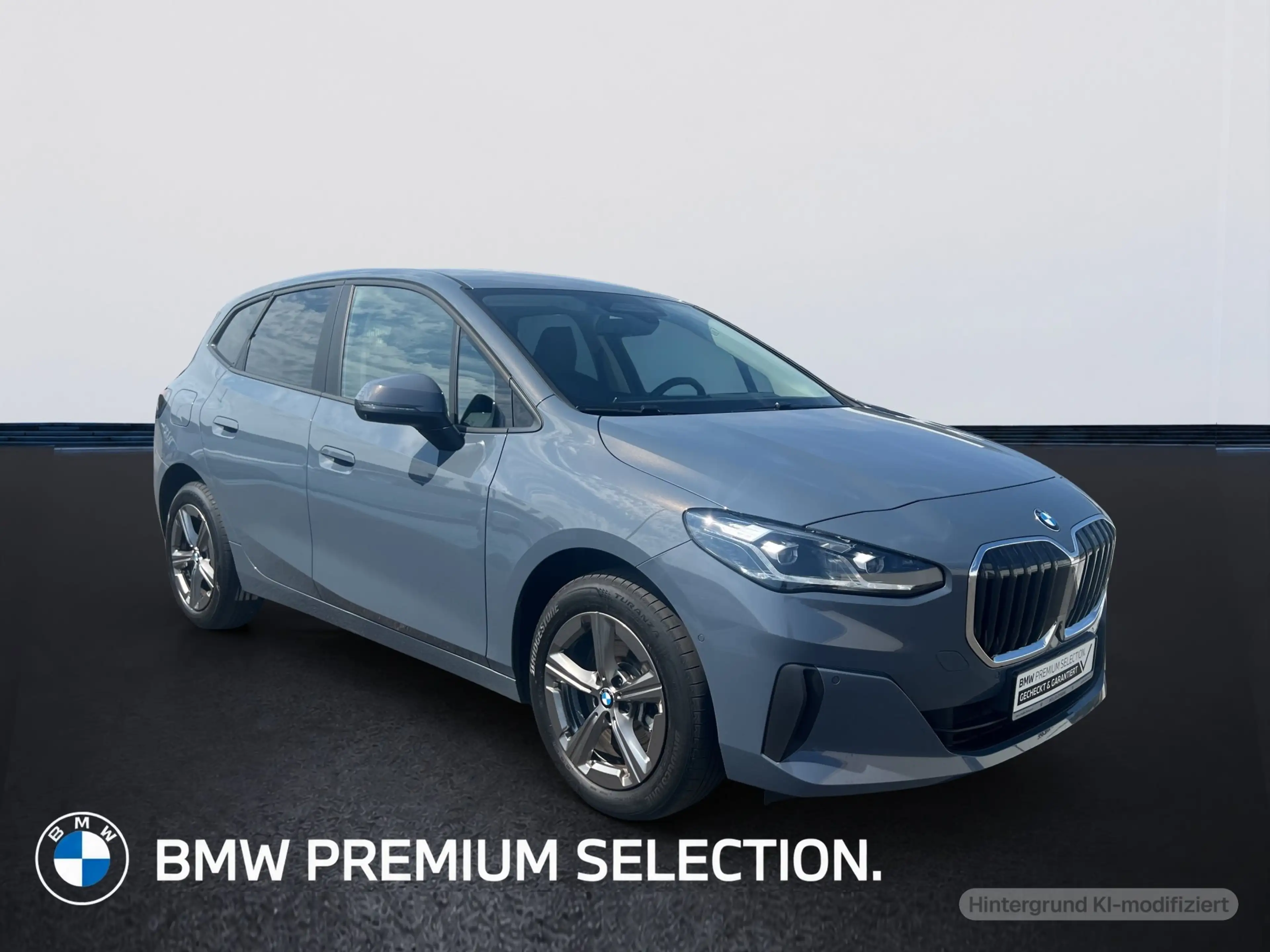 BMW 223 i Active Tourer — photo 3