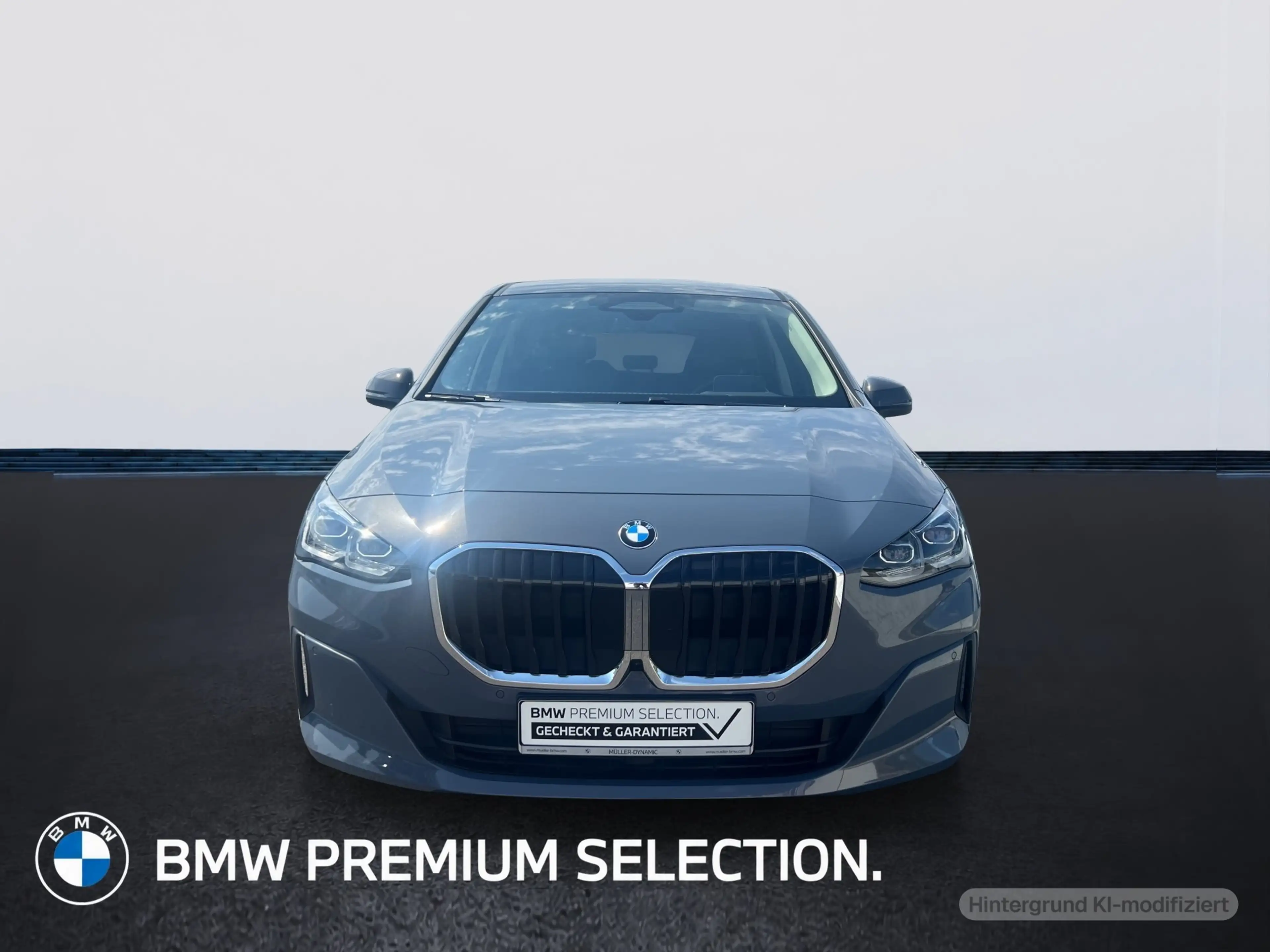 BMW 223 i Active Tourer — photo 2