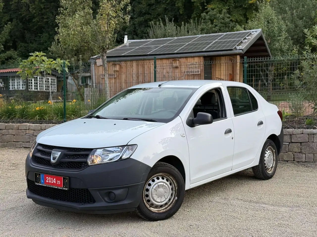 Dacia Logan 1.4 Laureate / BLUETOOTH / ATTACHE REMOR