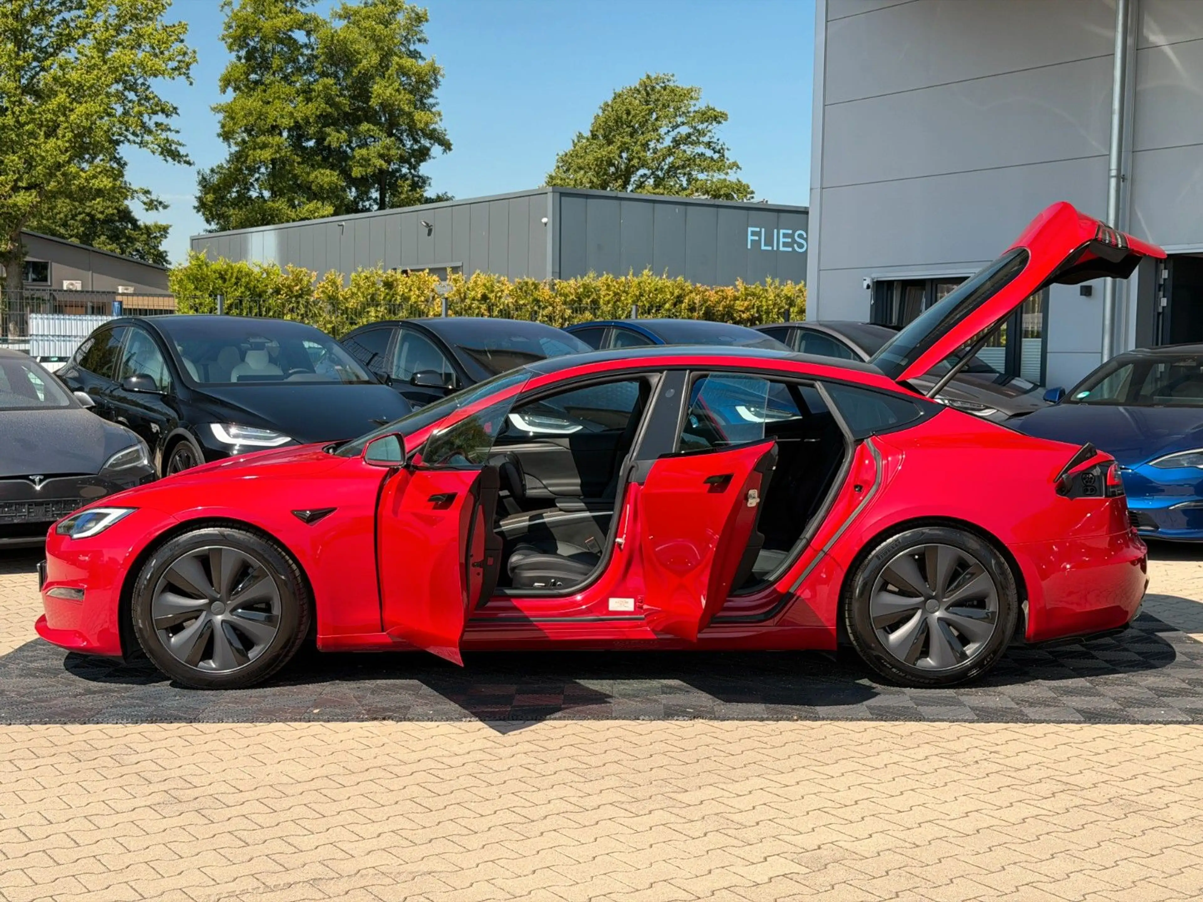 Tesla Model S MODEL S PALLADIUM | MATRIX LED | YOKE | — photo 15