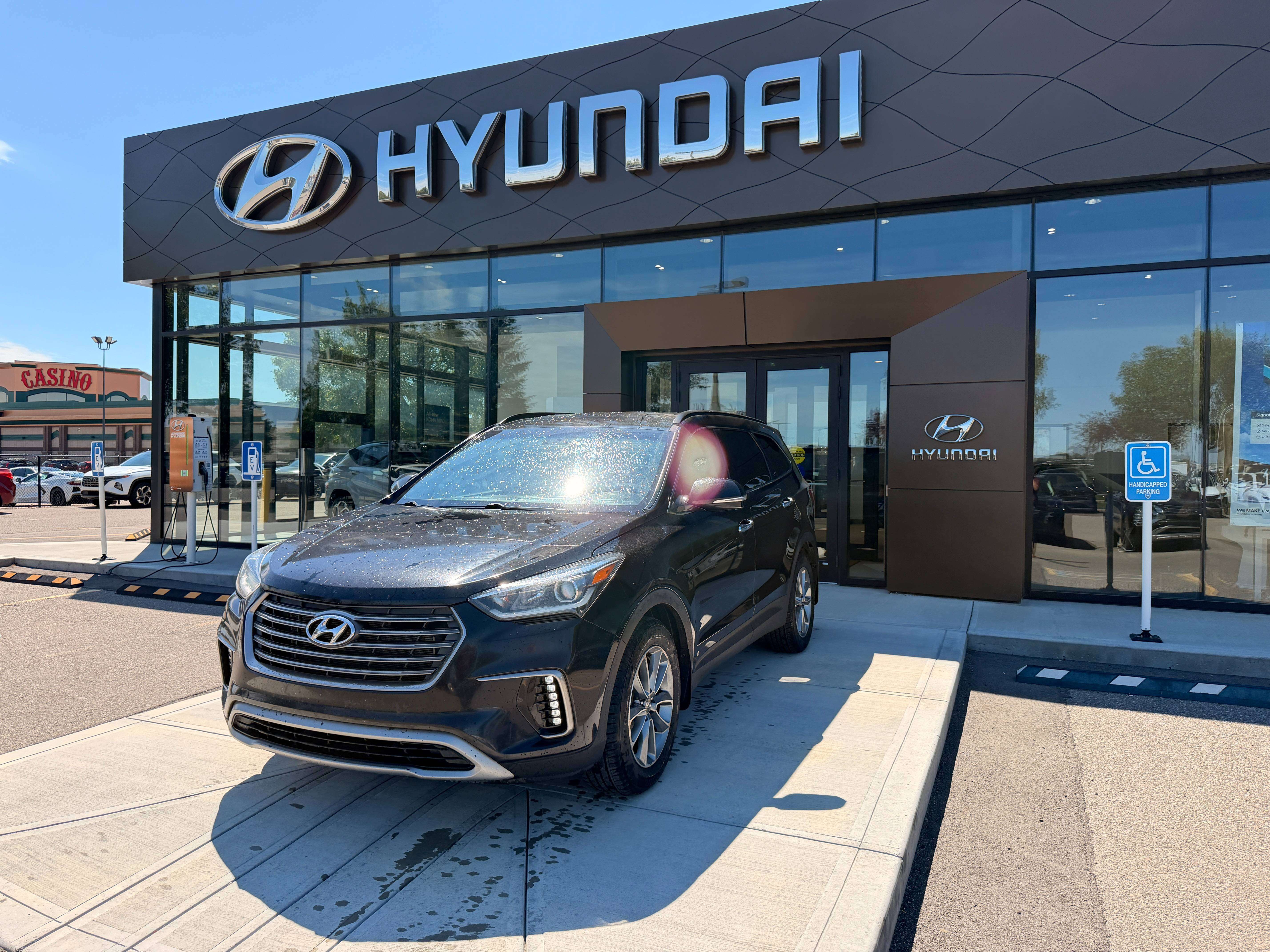 Black 2017 Hyundai Santa Fe XL SUV / Crossover 6-Speed Automatic