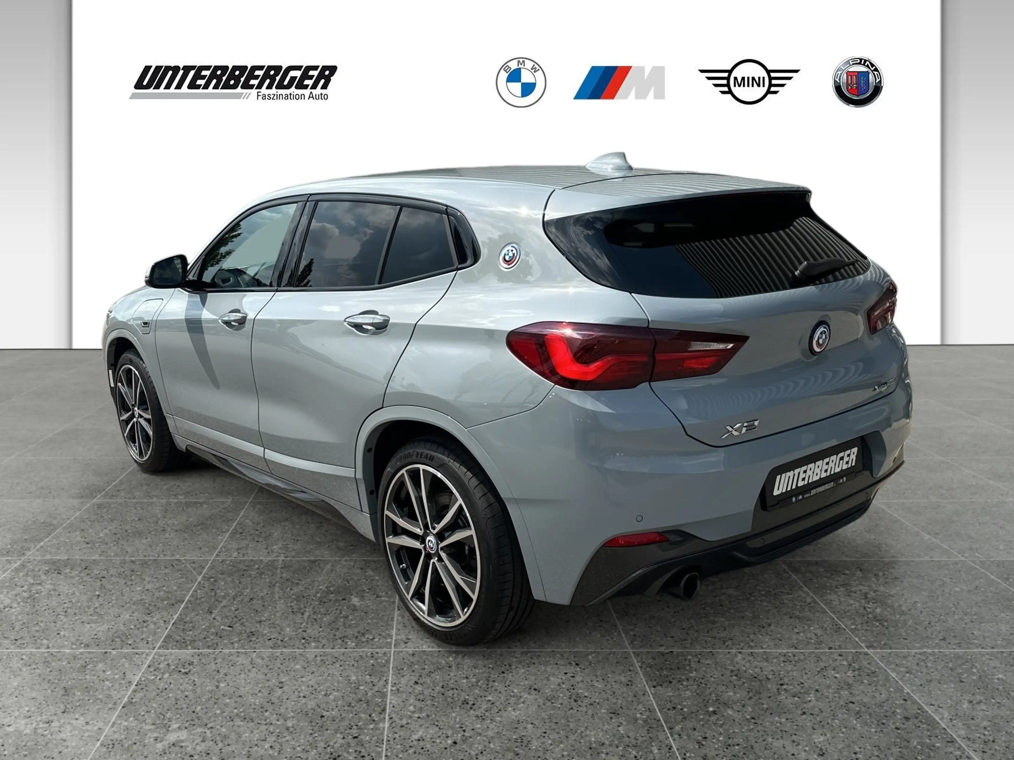 BMW X2 xDrive25e SHZ DAB PDC — photo 4