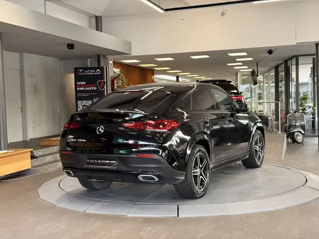 Mercedes-Benz GLE view 7