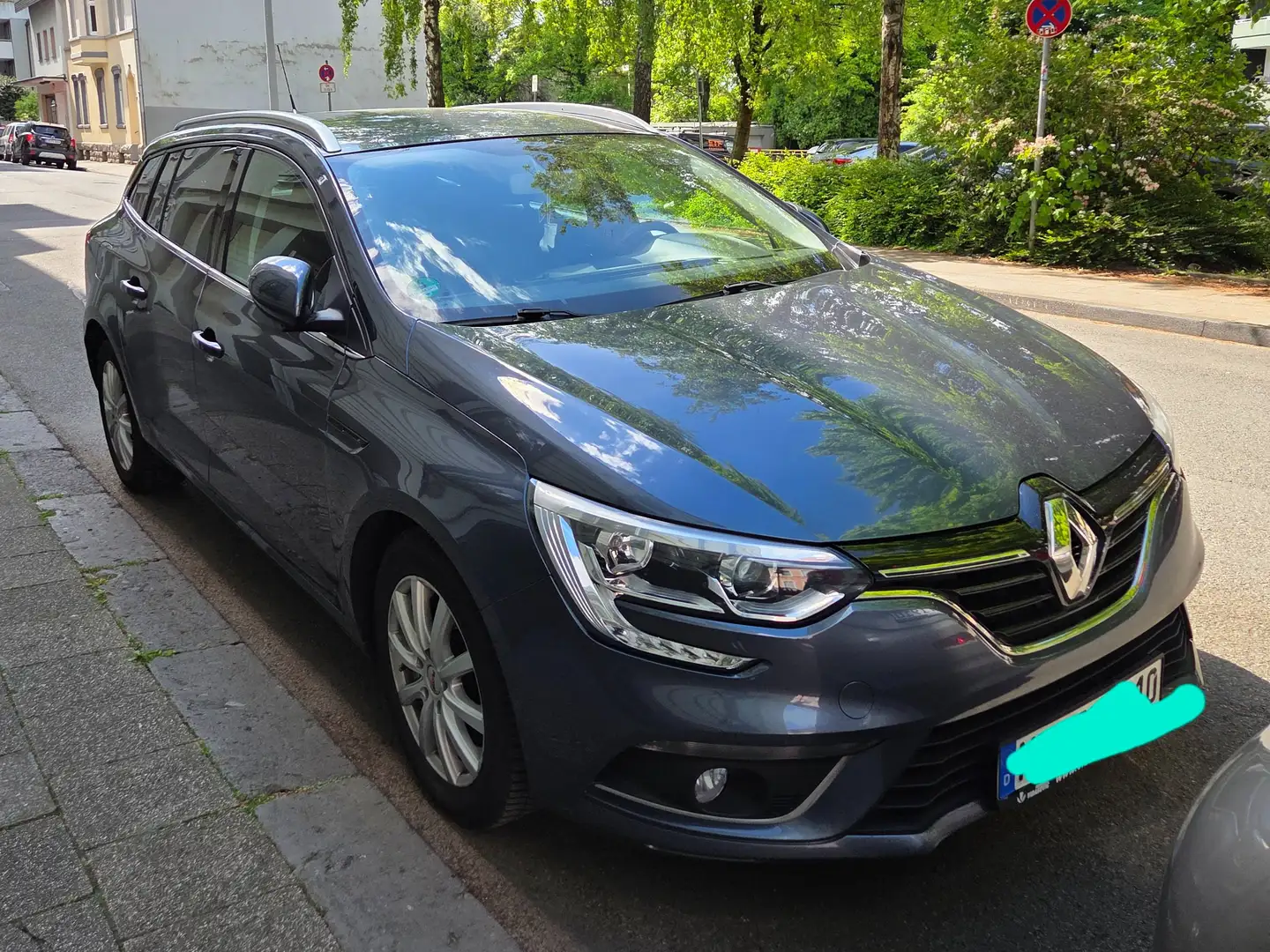 Renault Megane Megane Grandtour ENERGY TCe 130 INTENS Grau - 1