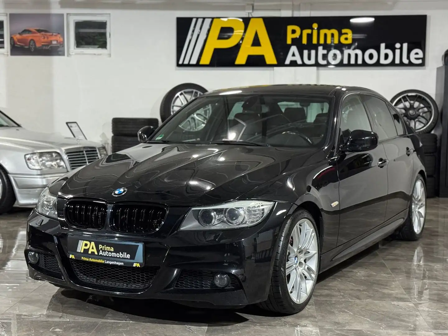 BMW 320 i Lim. / M-Paket Automatik Xenon Android PDC Schwarz - 1