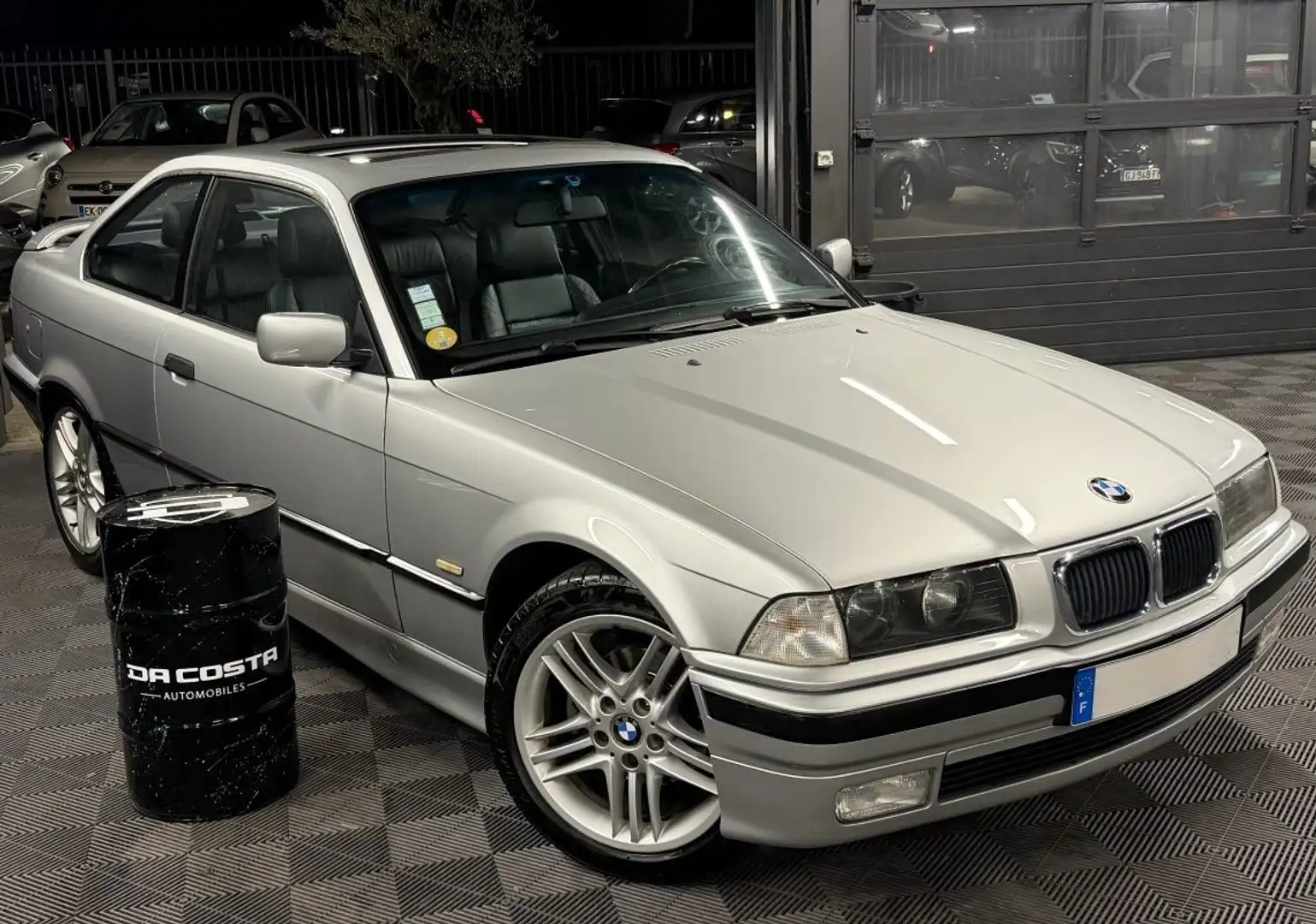 BMW 328 SERIE E36 COUPE 328 i 2.8 i 193 Cv BOITE AUTO CUIR TOIT OUVRANT ORIGINE FRANCE - Garantie 1 an Gris - 2