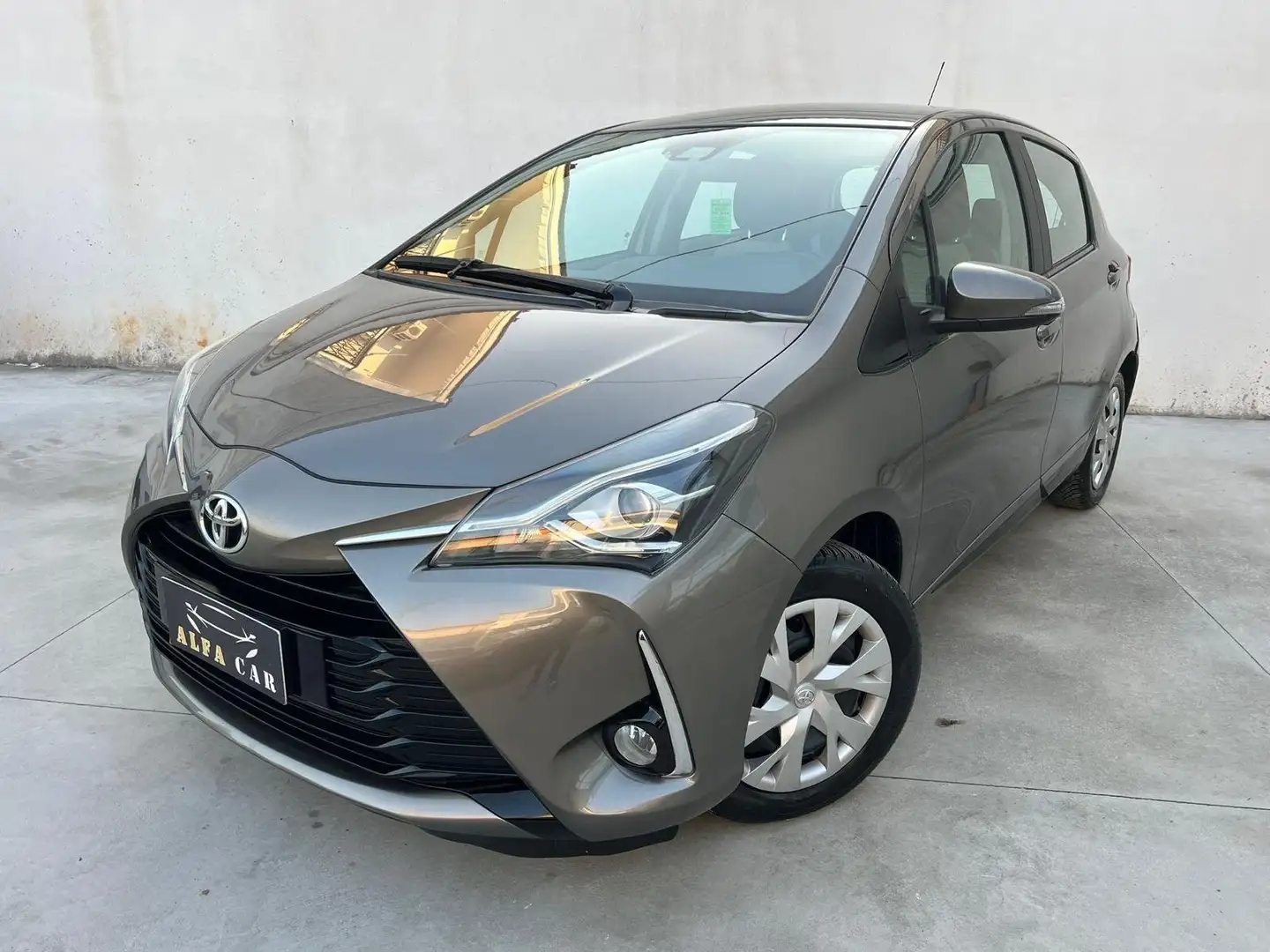 Toyota Yaris Yaris 5p 1.0 69cv 2018!!! GPL!!! Beige - 1