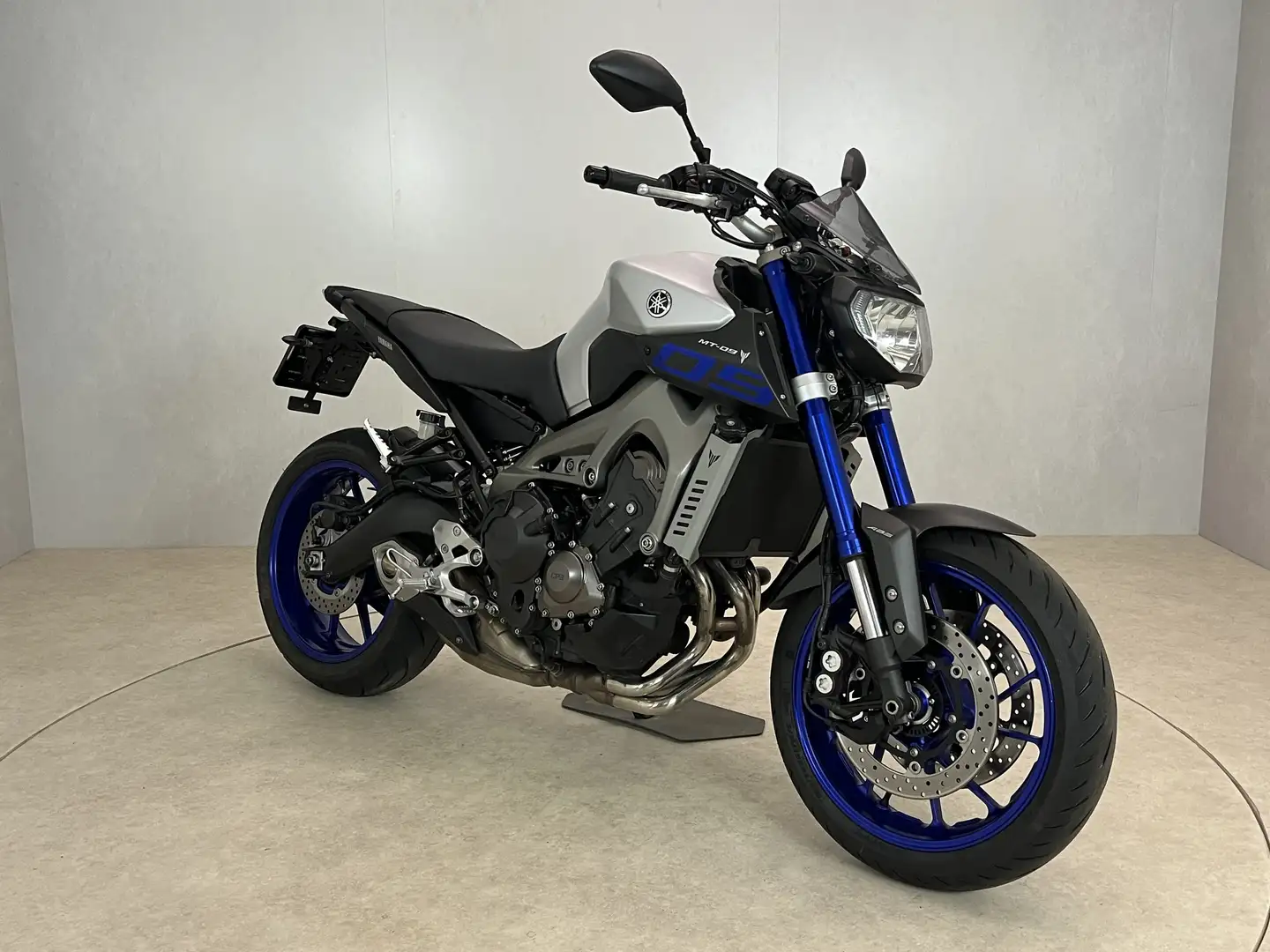 Yamaha MT-09 ABS Zilver - 2