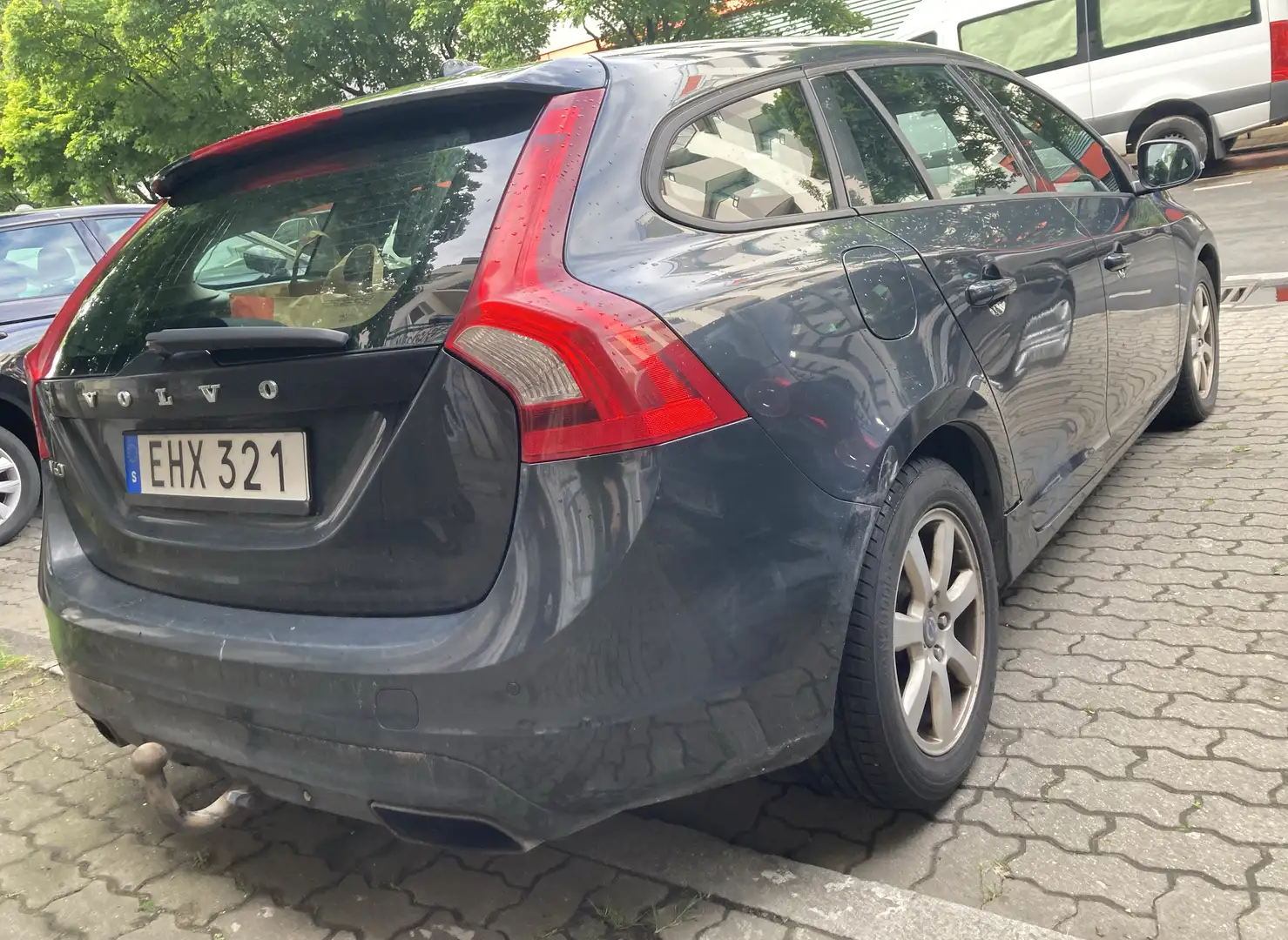 Volvo V60 D4 Geartronic Momentum Blu/Azzurro - 2